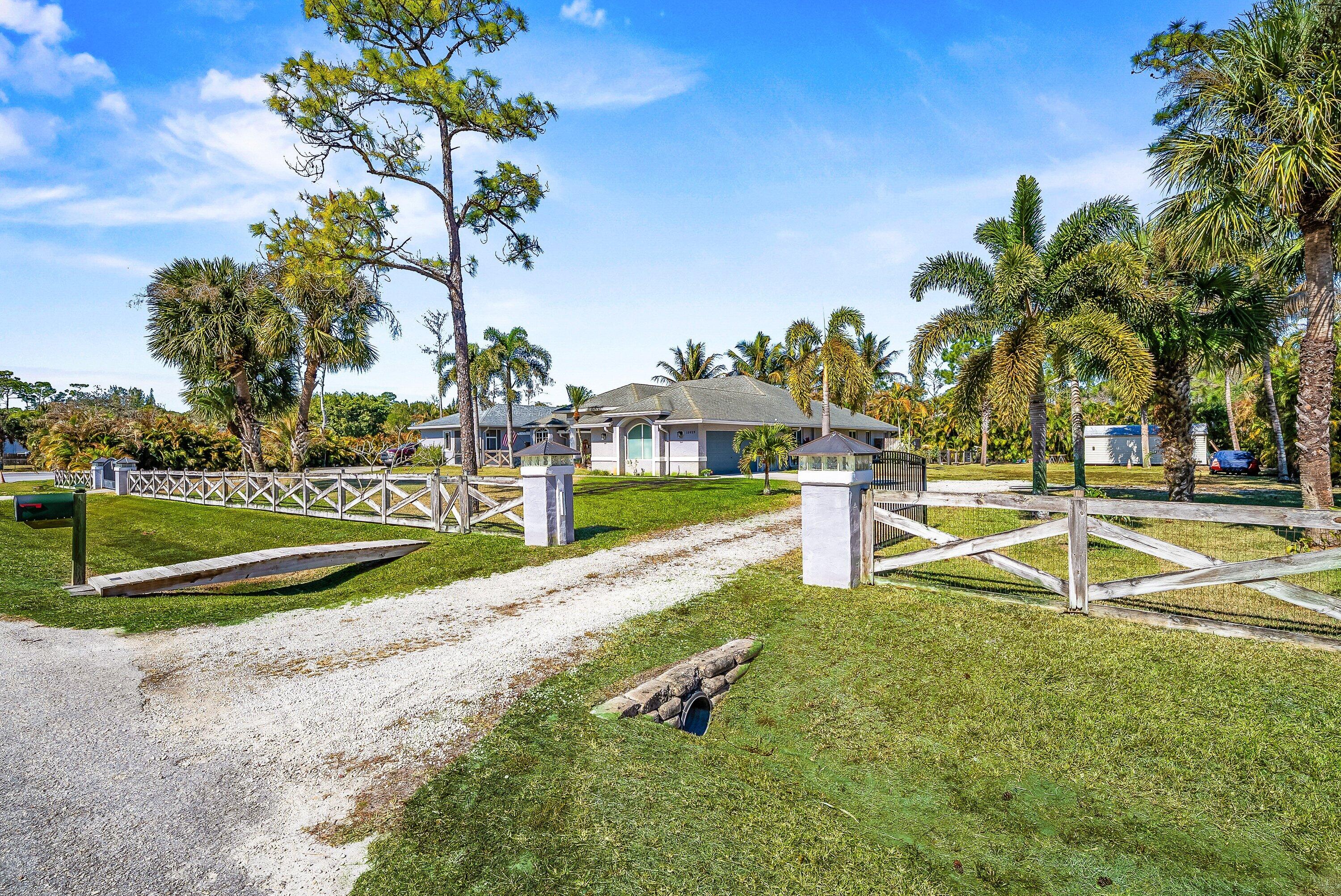 15929 86th Road N