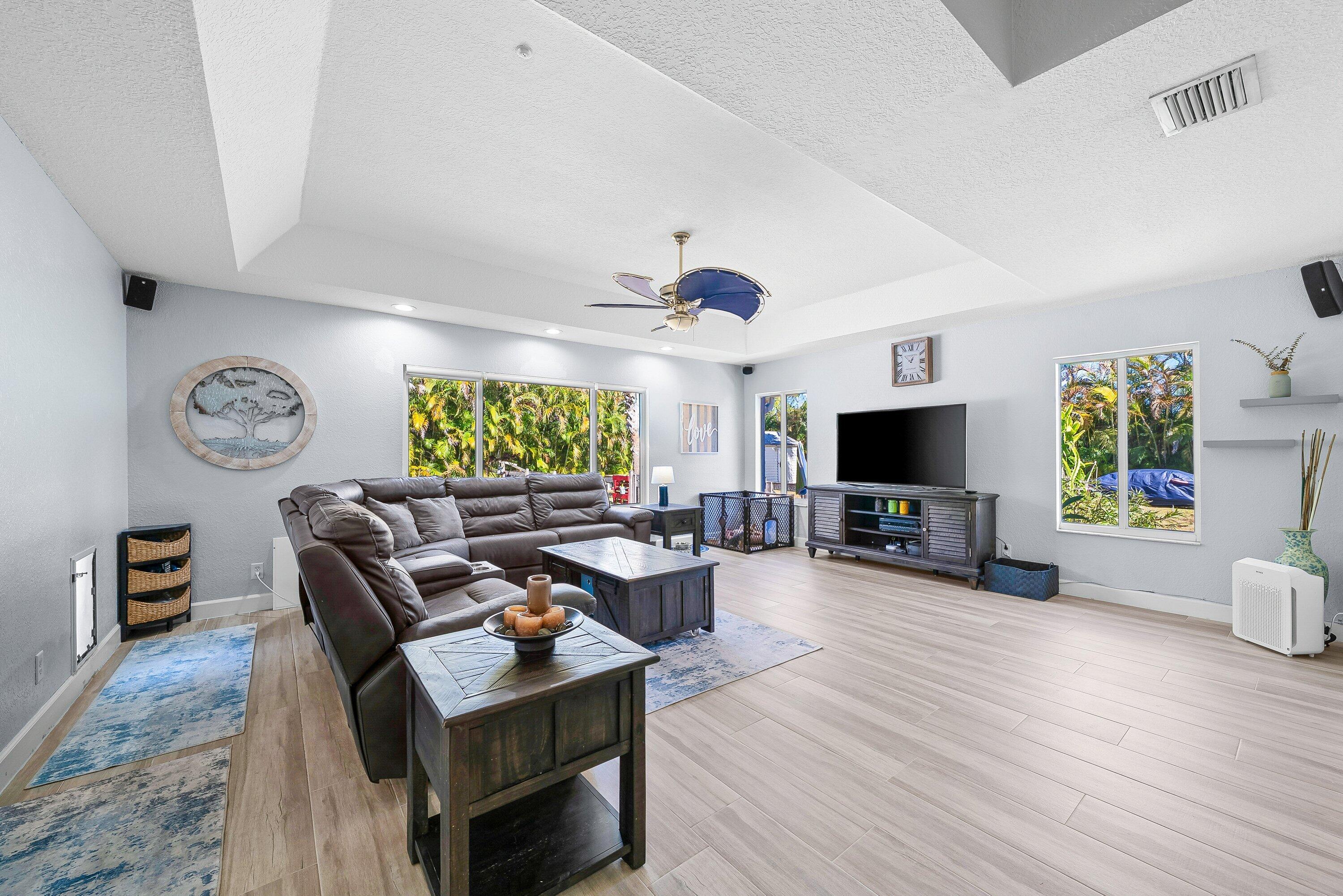 15929 86th Road N