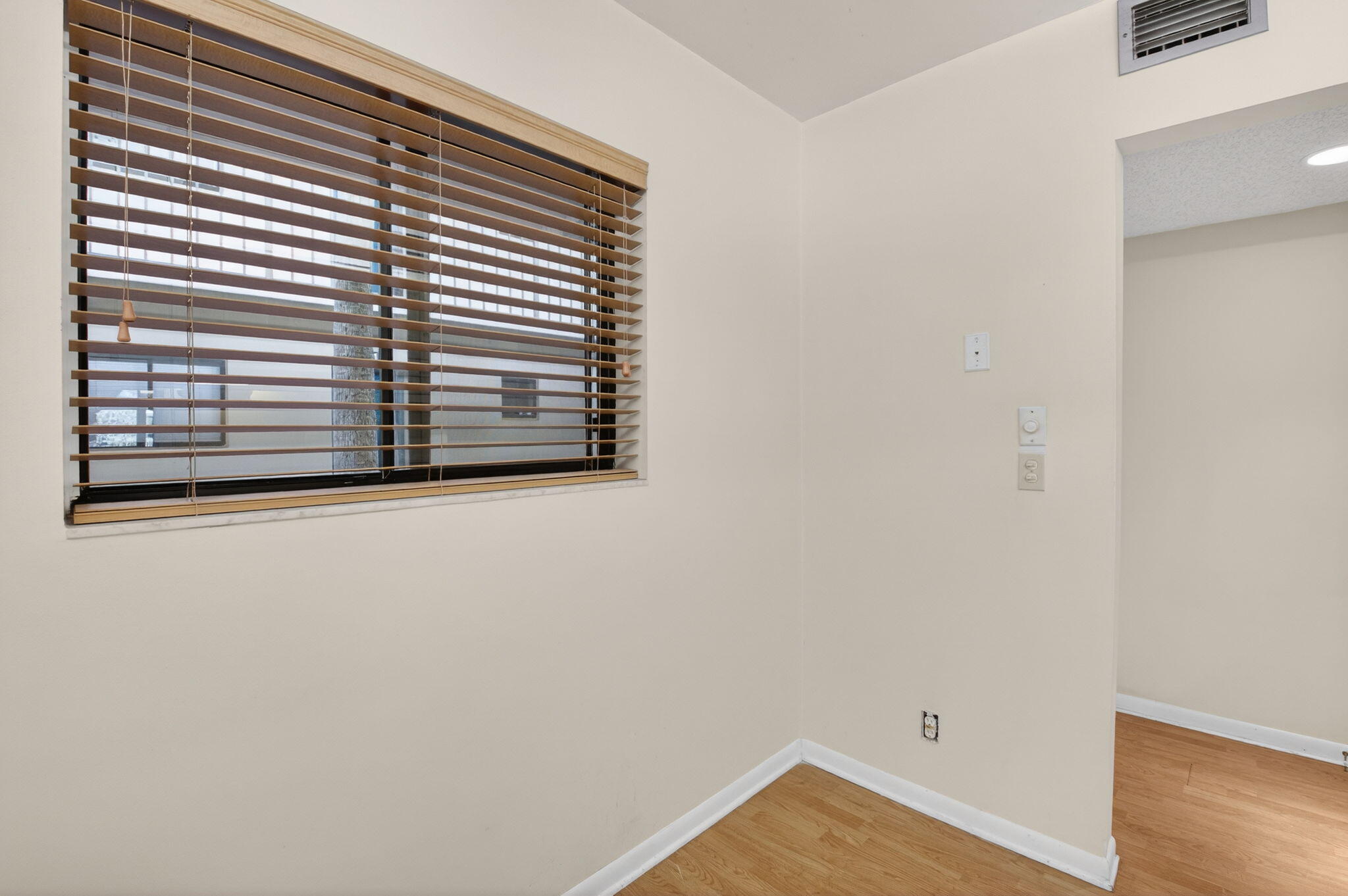 5190 Las Verdes Circle 120