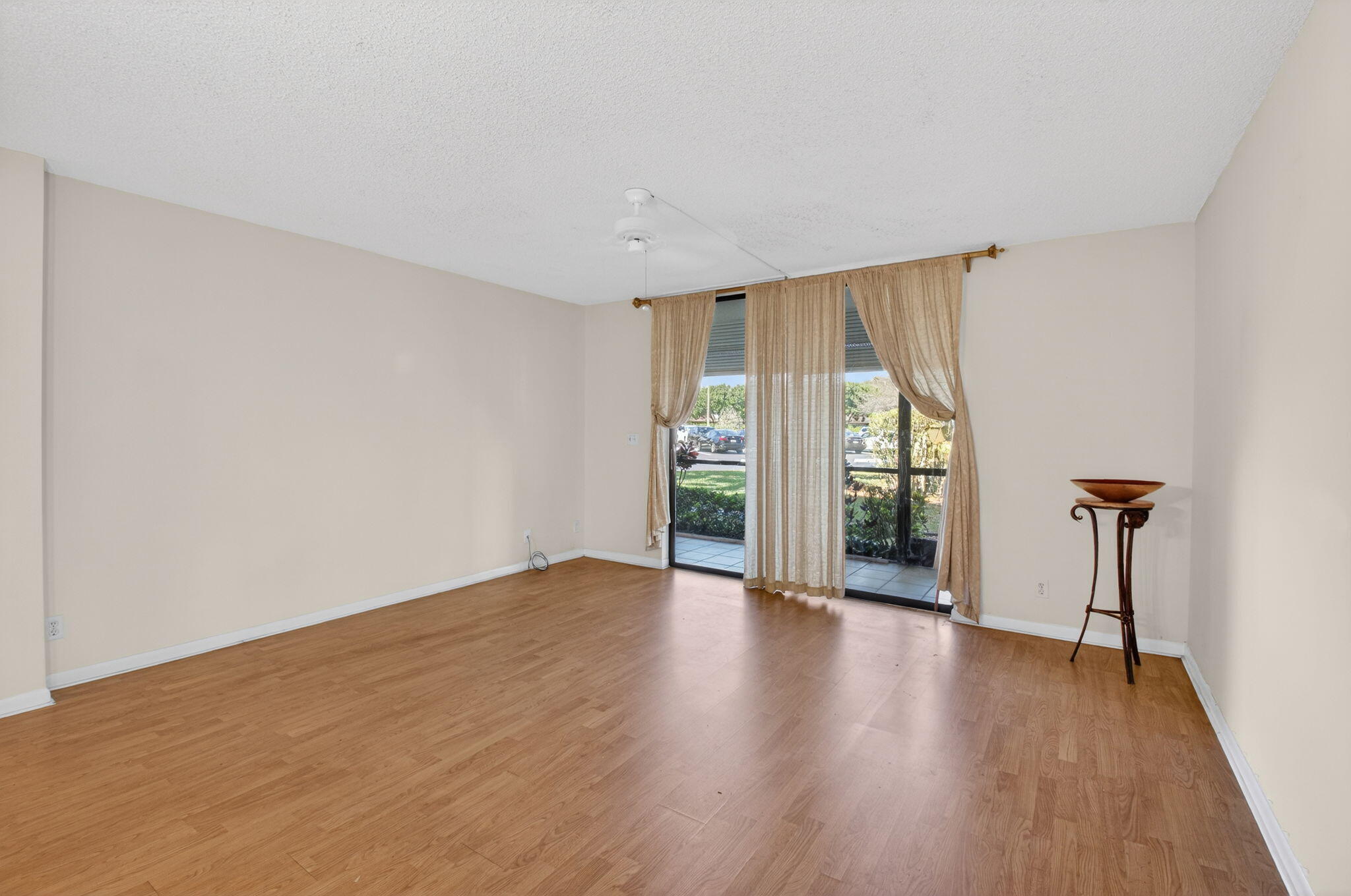 5190 Las Verdes Circle 120