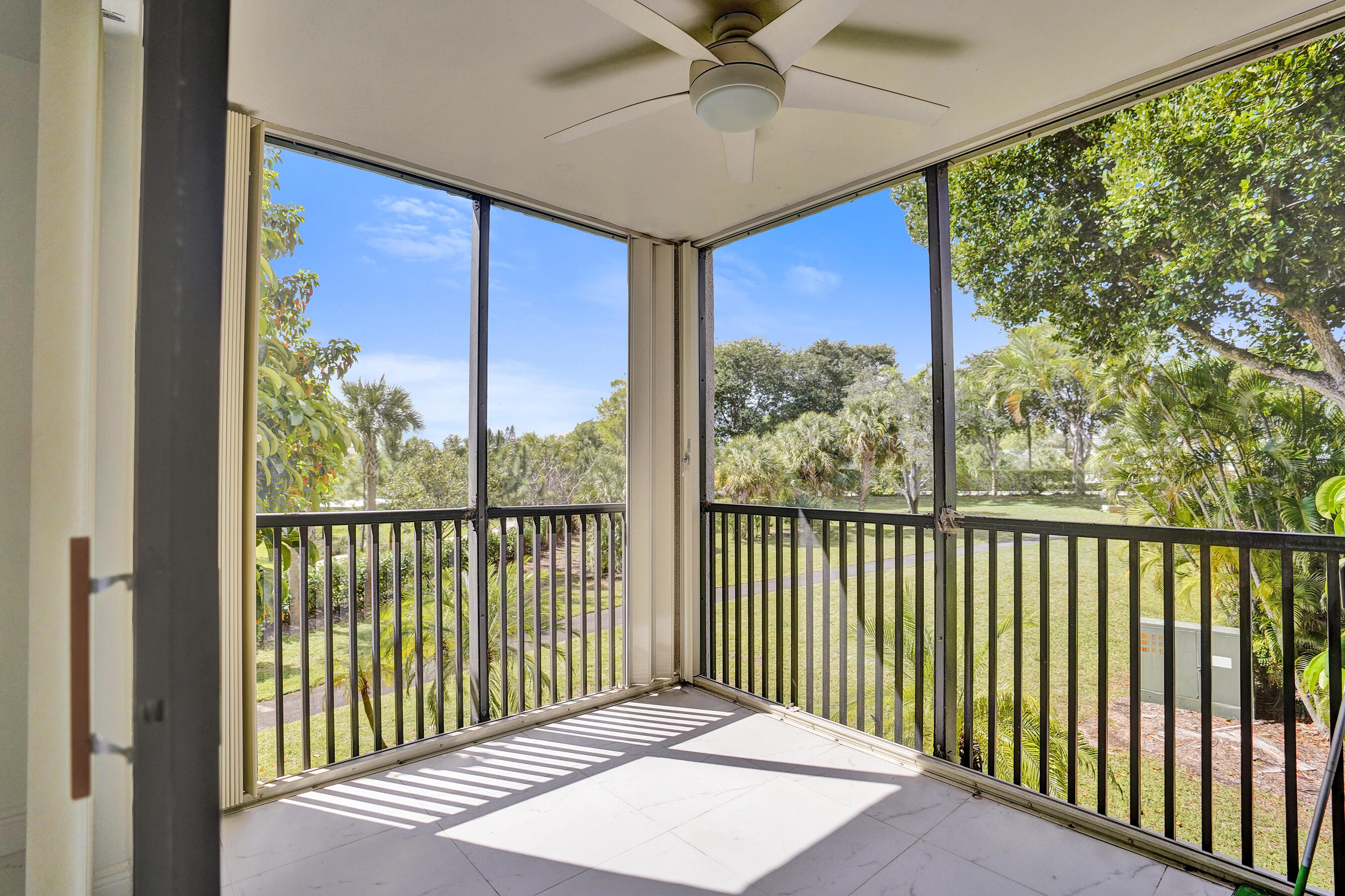 5951 Wellesley Park Drive 206