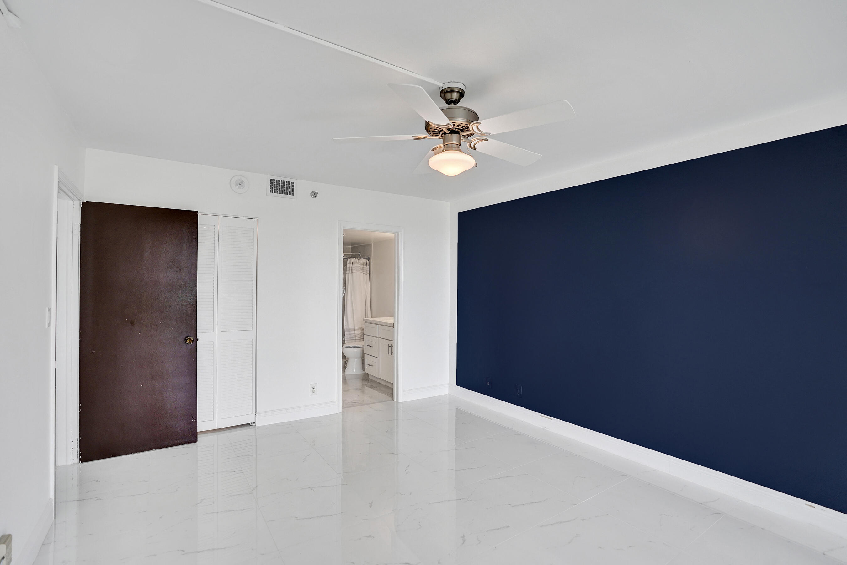 5951 Wellesley Park Drive 206