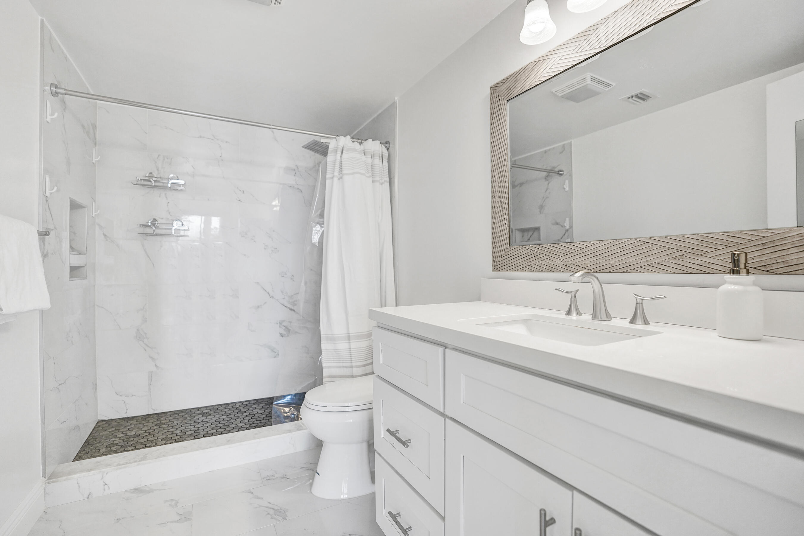 5951 Wellesley Park Drive 206