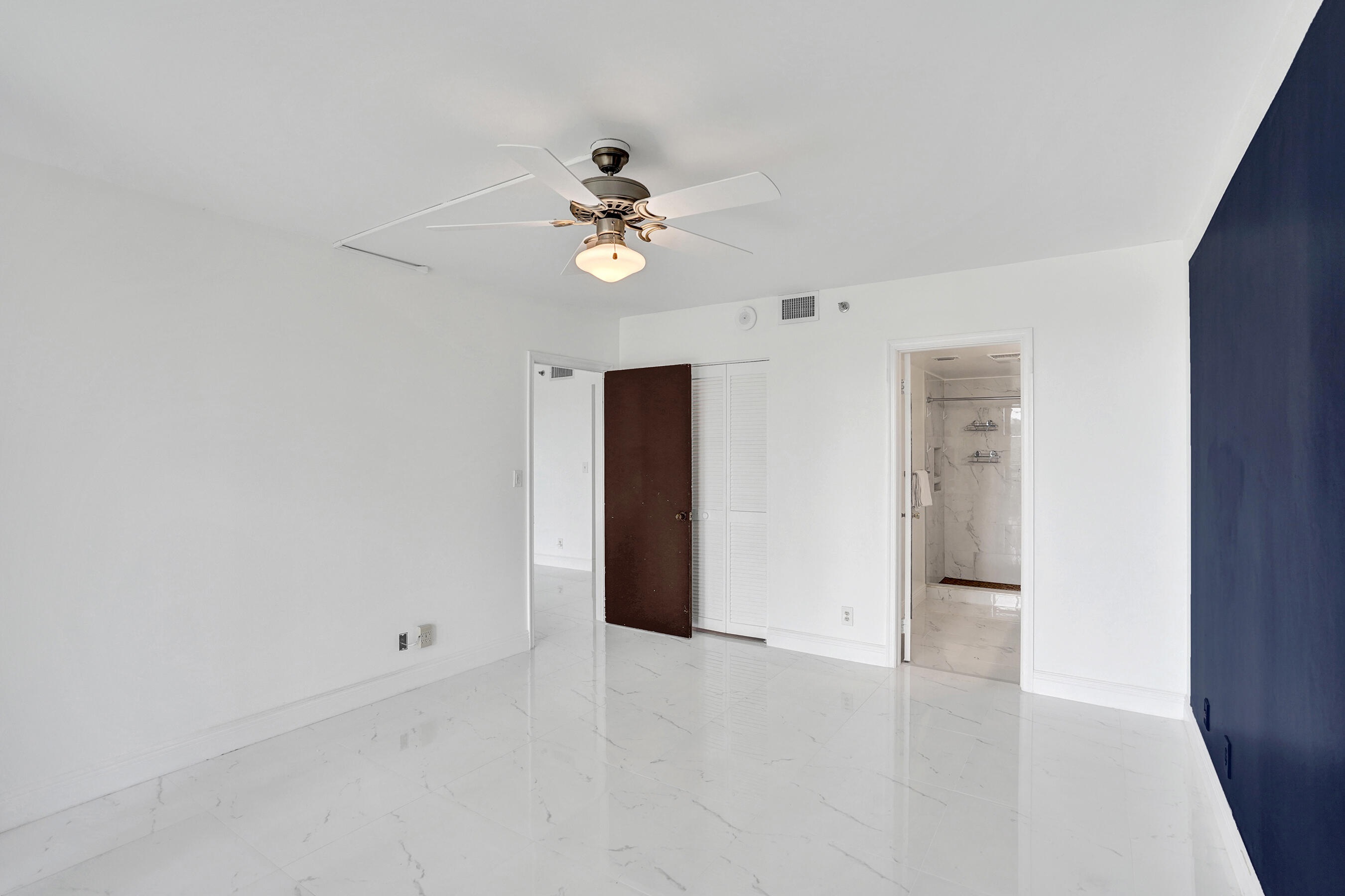 5951 Wellesley Park Drive 206