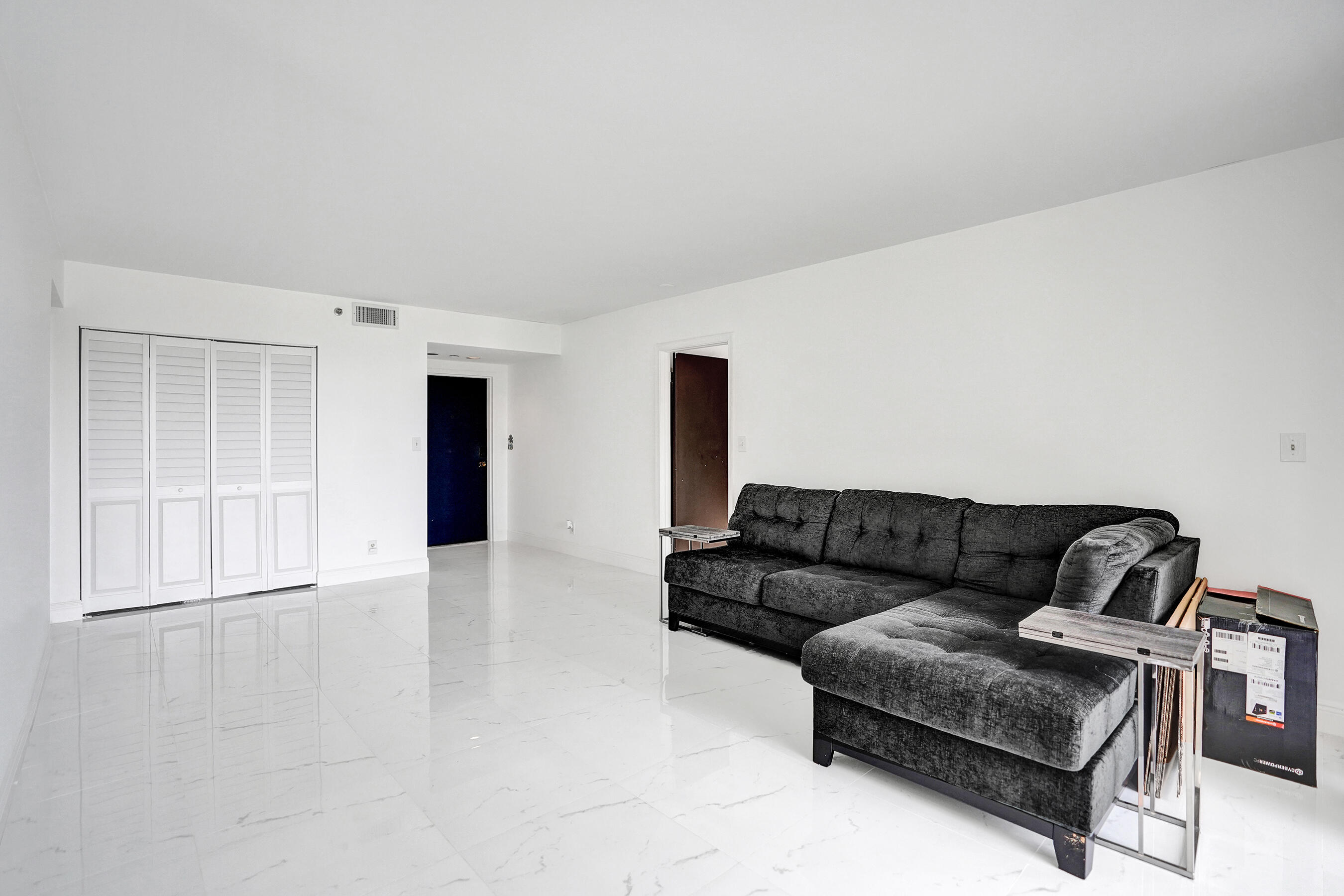 5951 Wellesley Park Drive 206