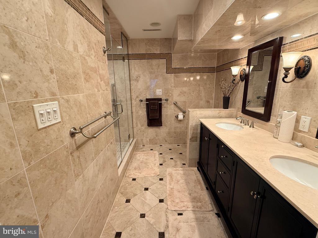 4800 HARBOR BEACH BOULEVARD Unit: 5102