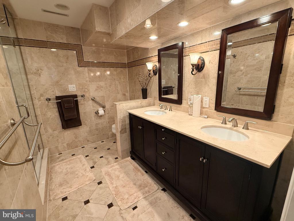 4800 HARBOR BEACH BOULEVARD Unit: 5102