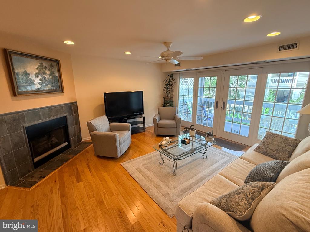 4800 HARBOR BEACH BOULEVARD Unit: 5102