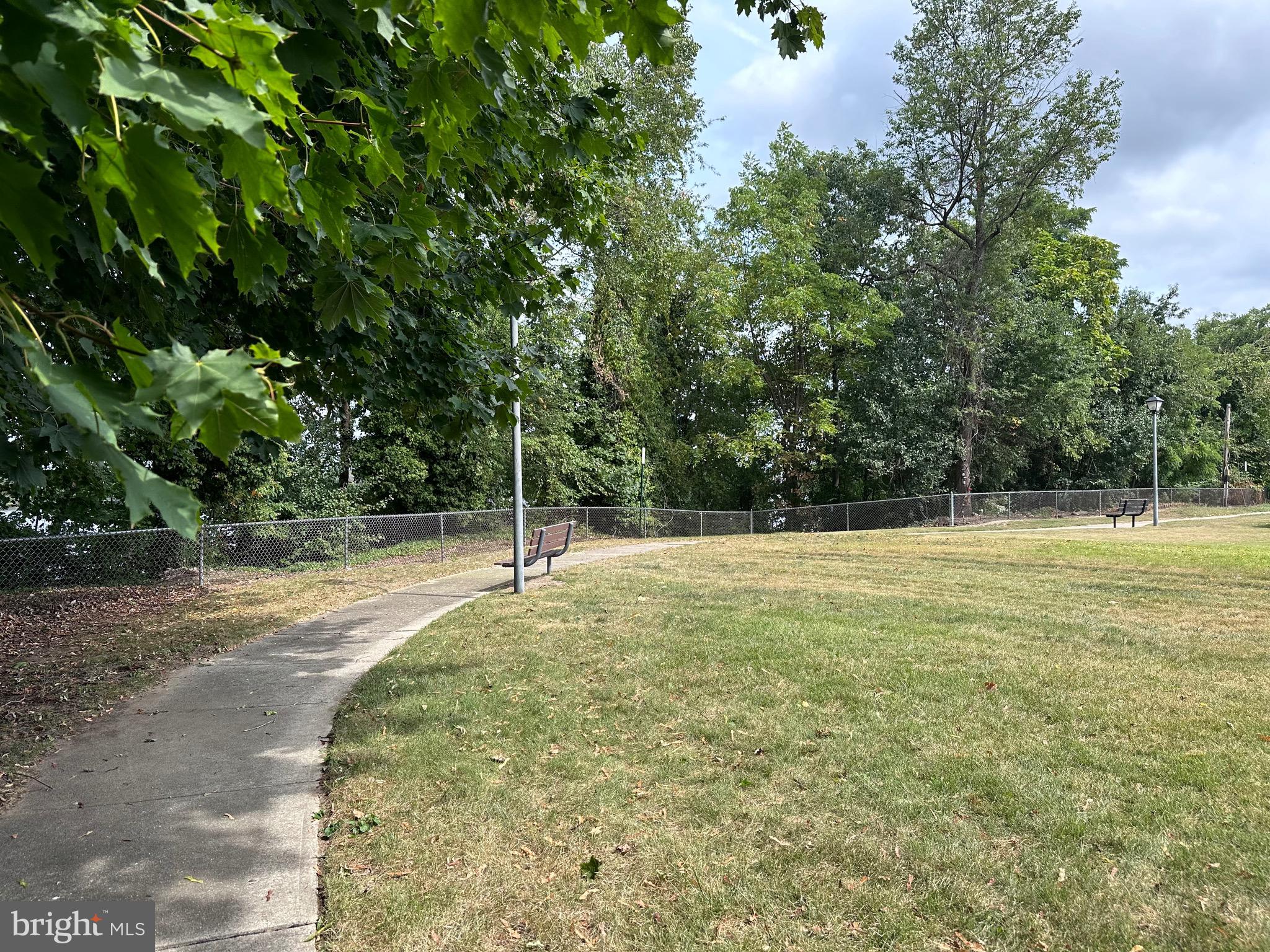 35 River Bank Dr