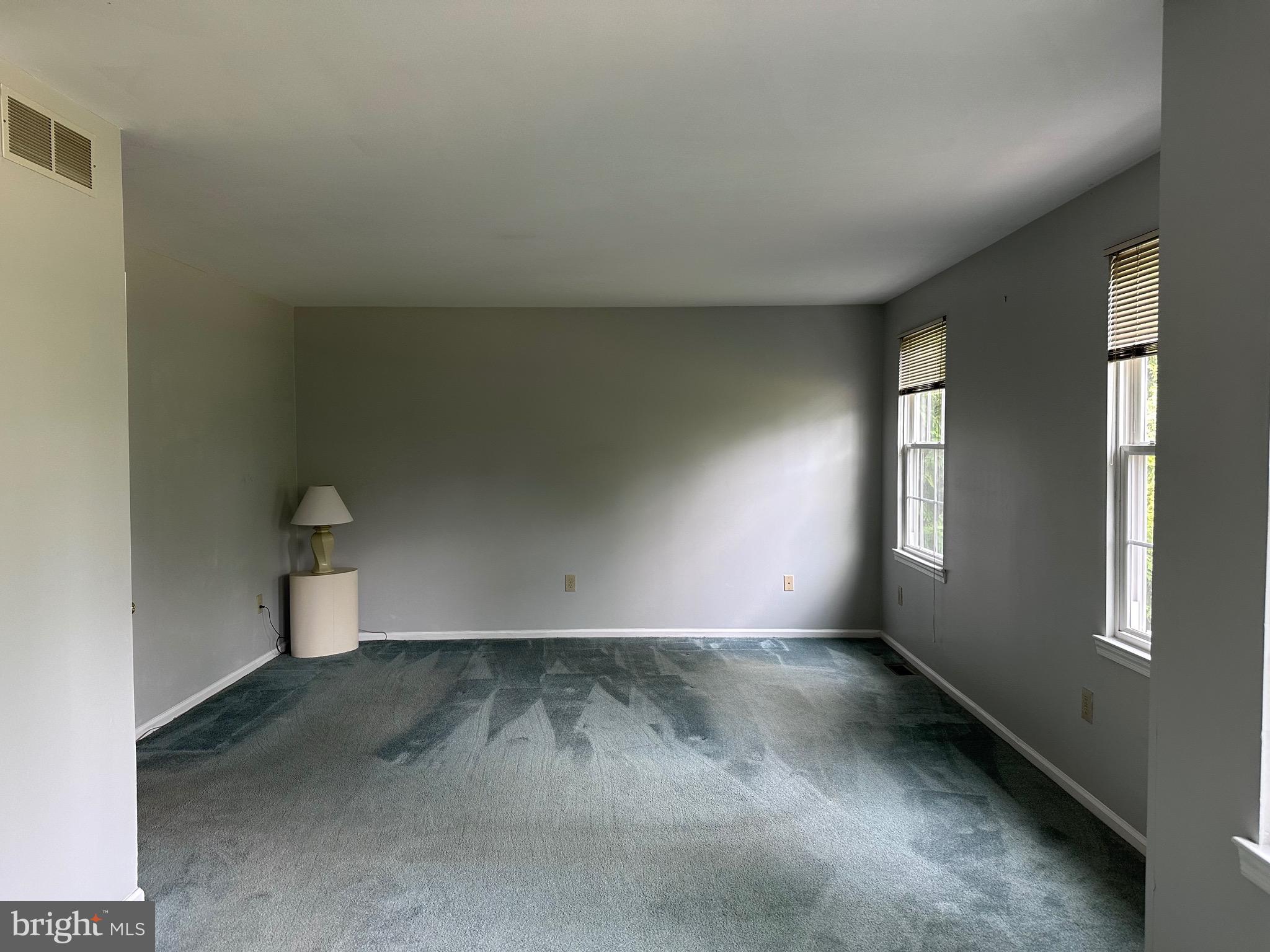 35 River Bank Dr