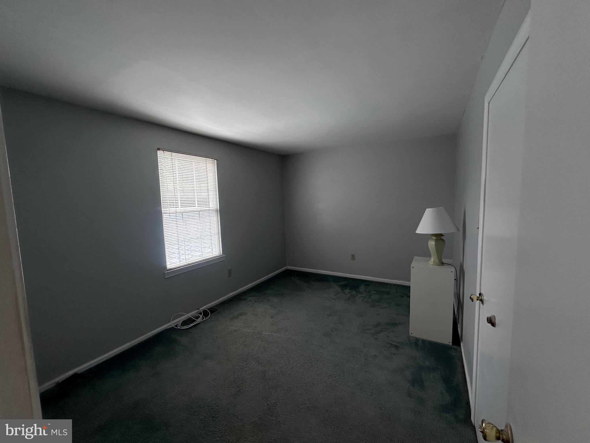 35 River Bank Dr