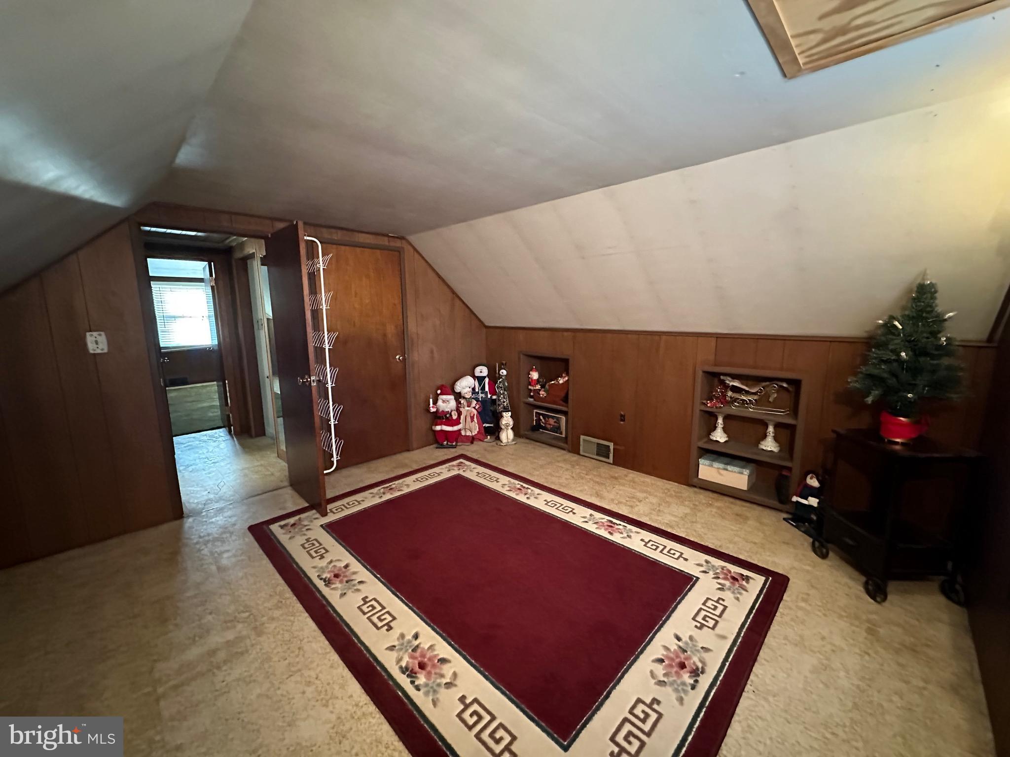 27 Middleton Dr