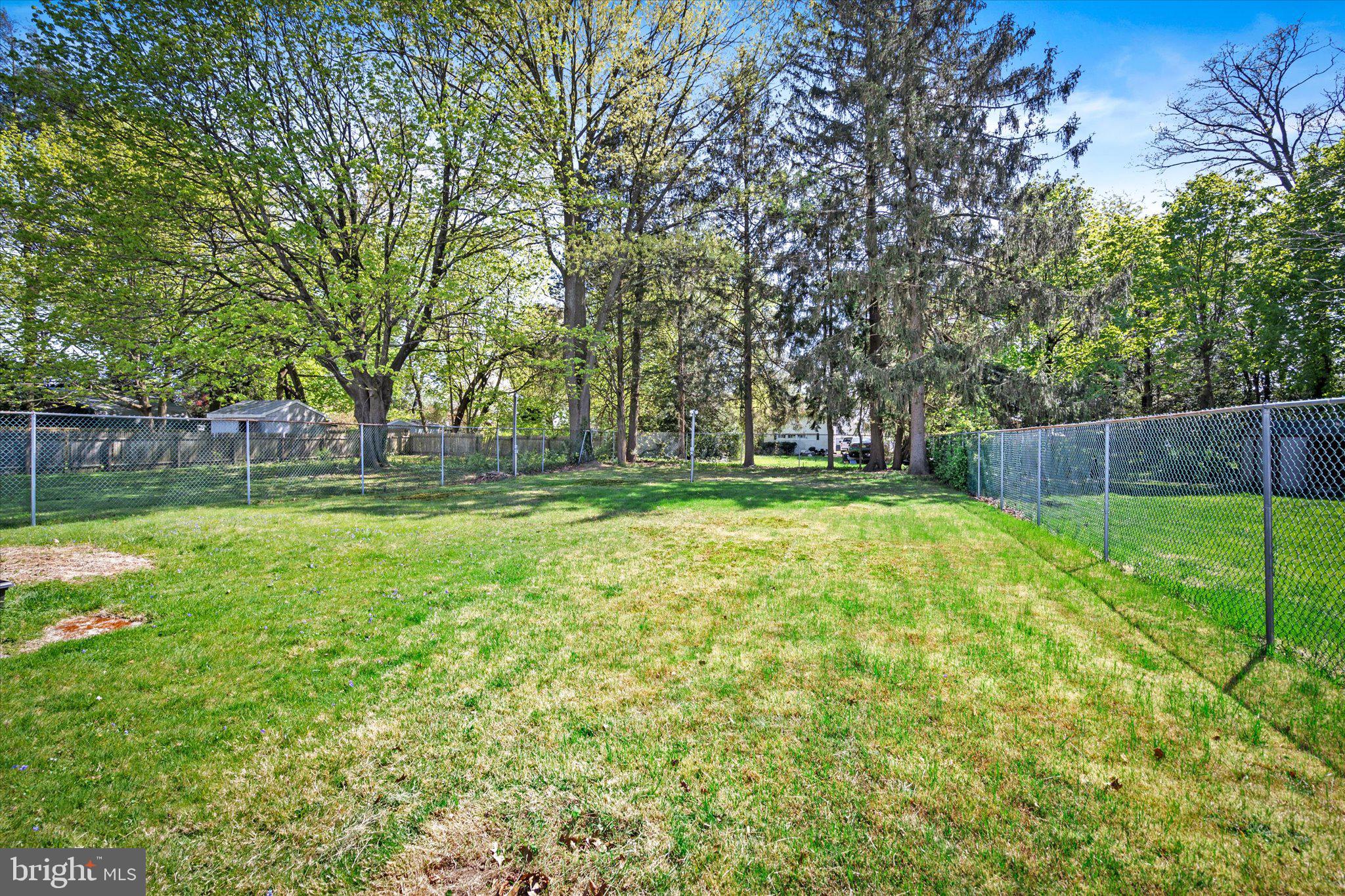 1847 W McGalliard Ave