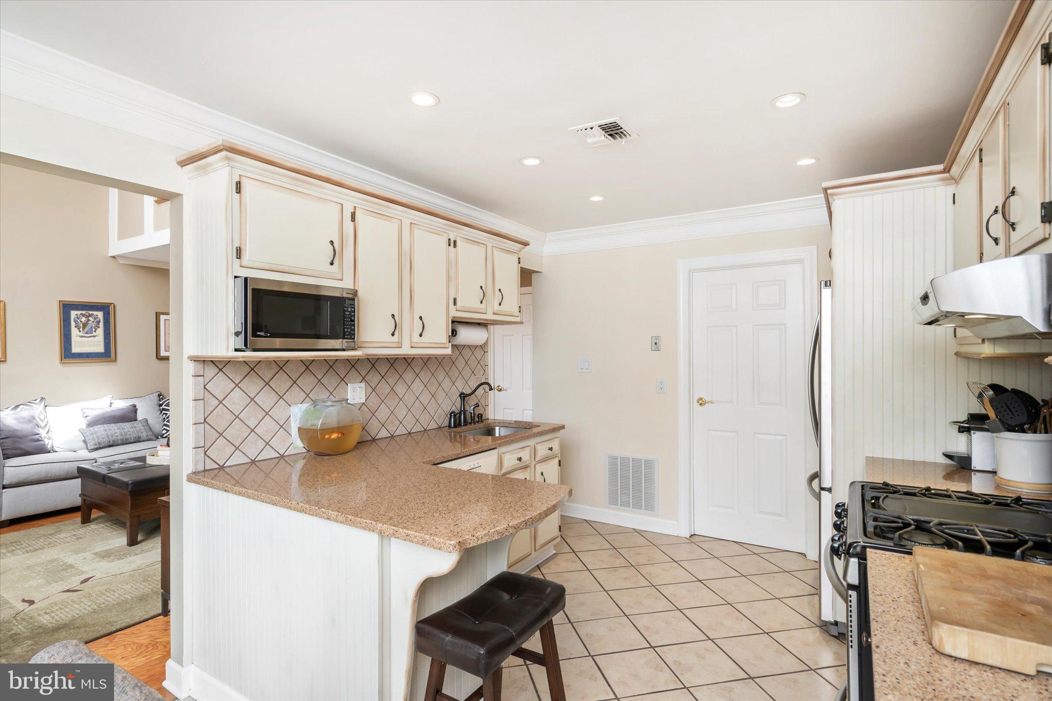 3 Francis Ct
