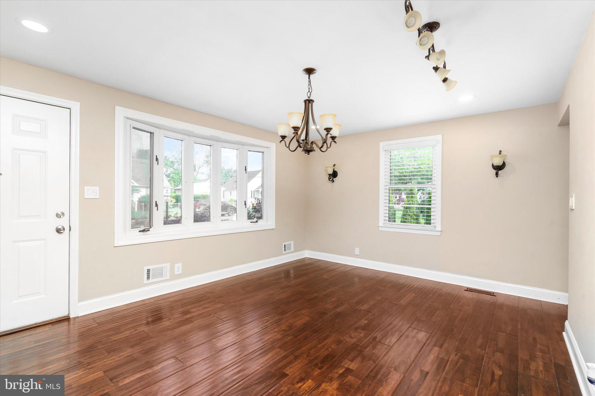 12 Grace Dr