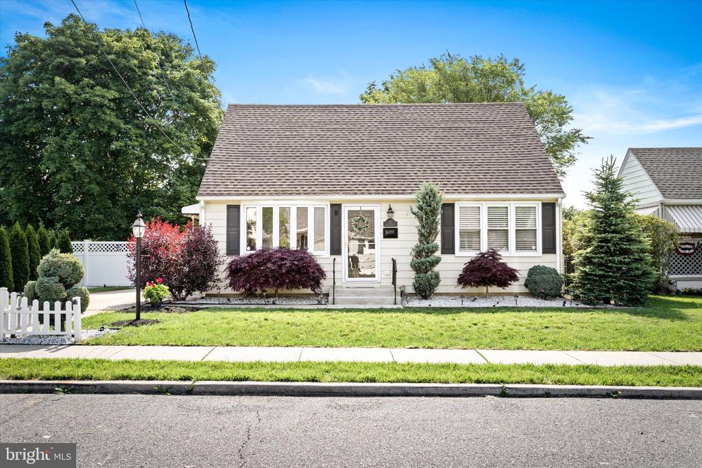 12 Grace Dr