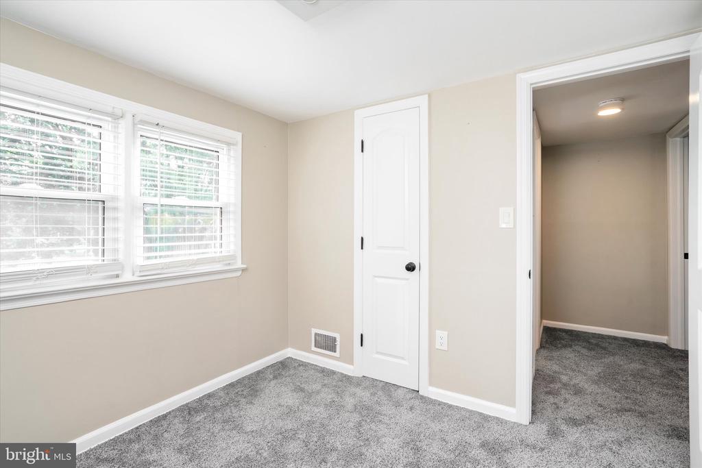 12 Grace Dr