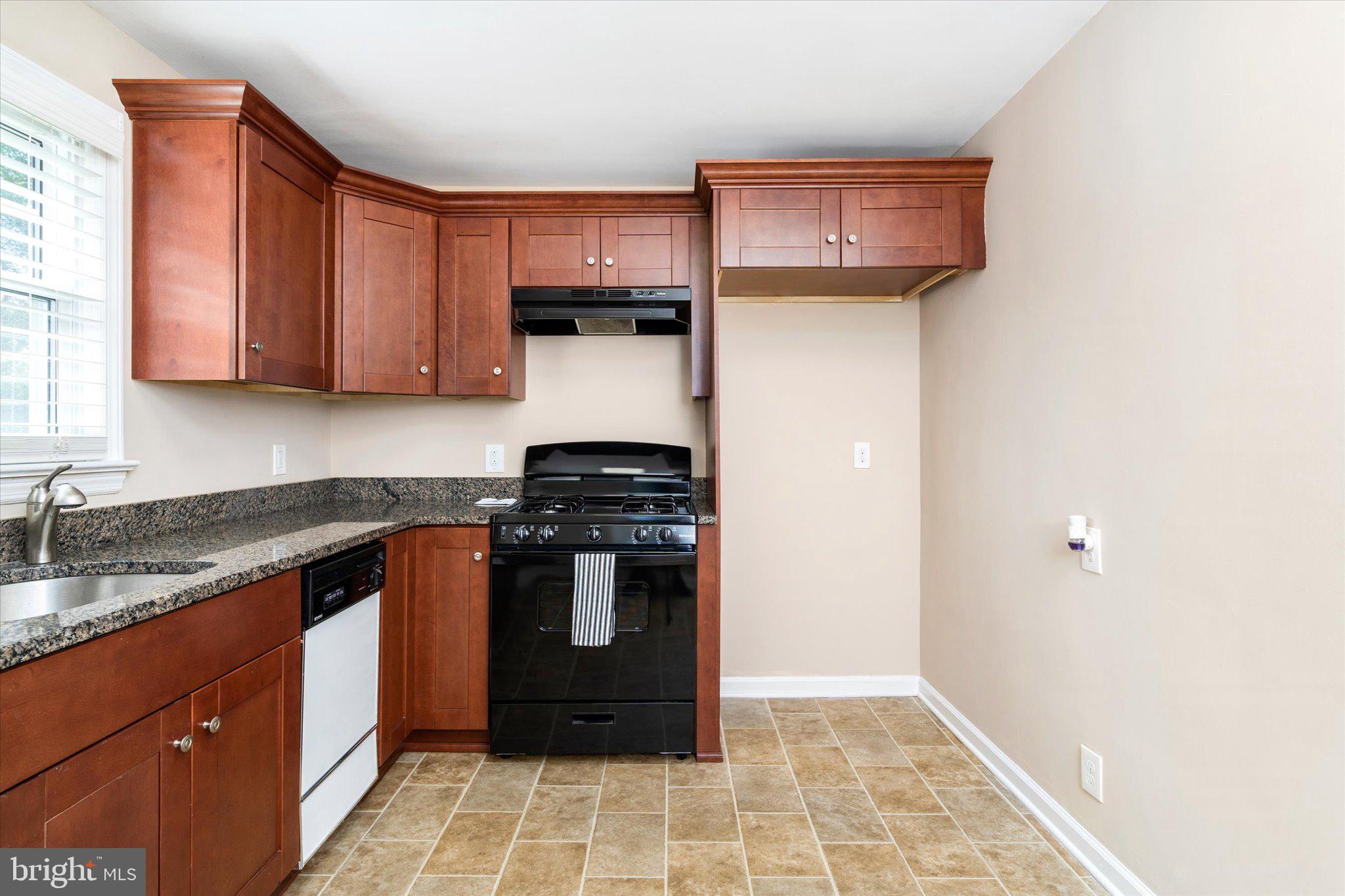 12 Grace Dr