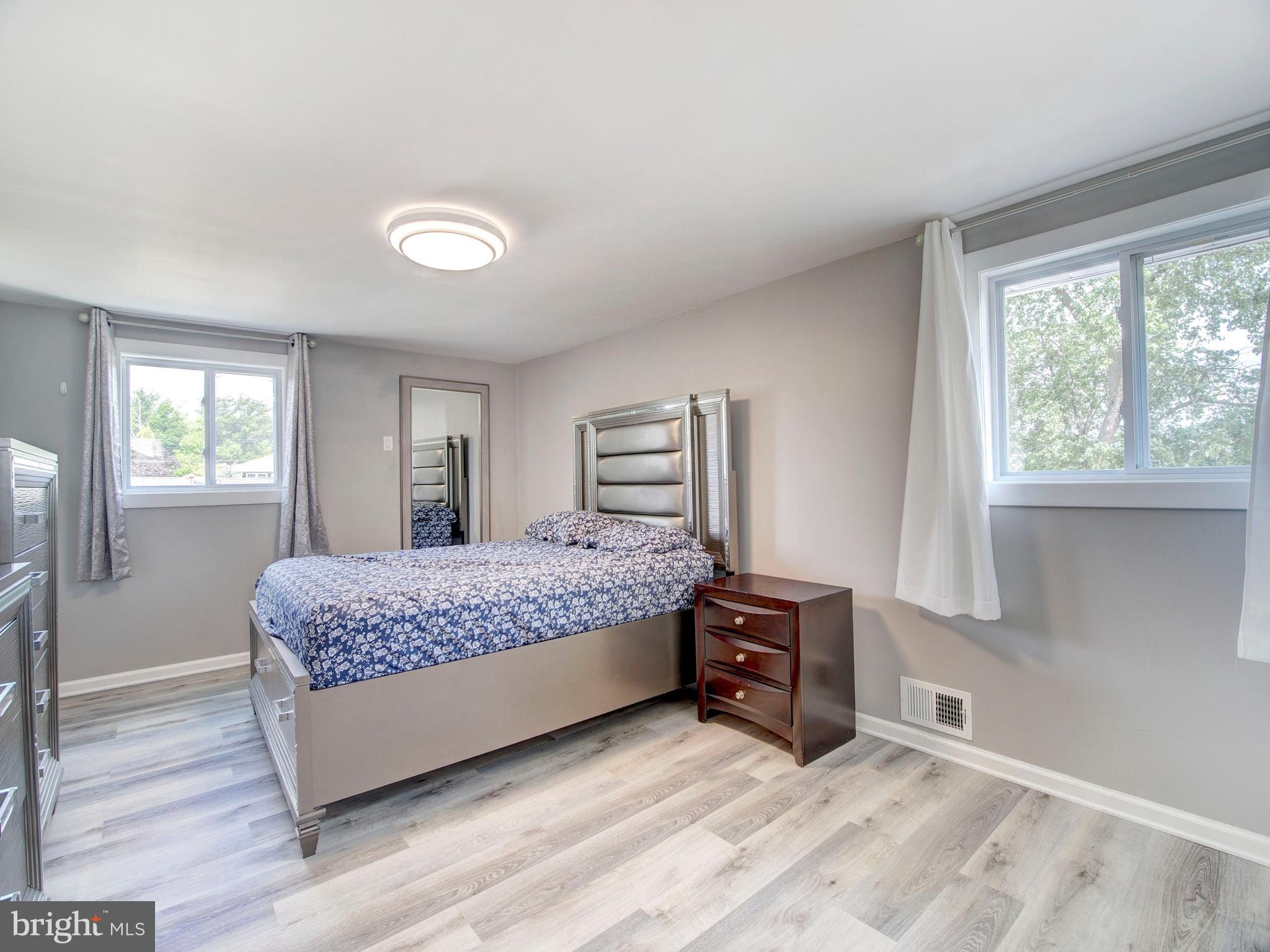 6 Great Oak Rd