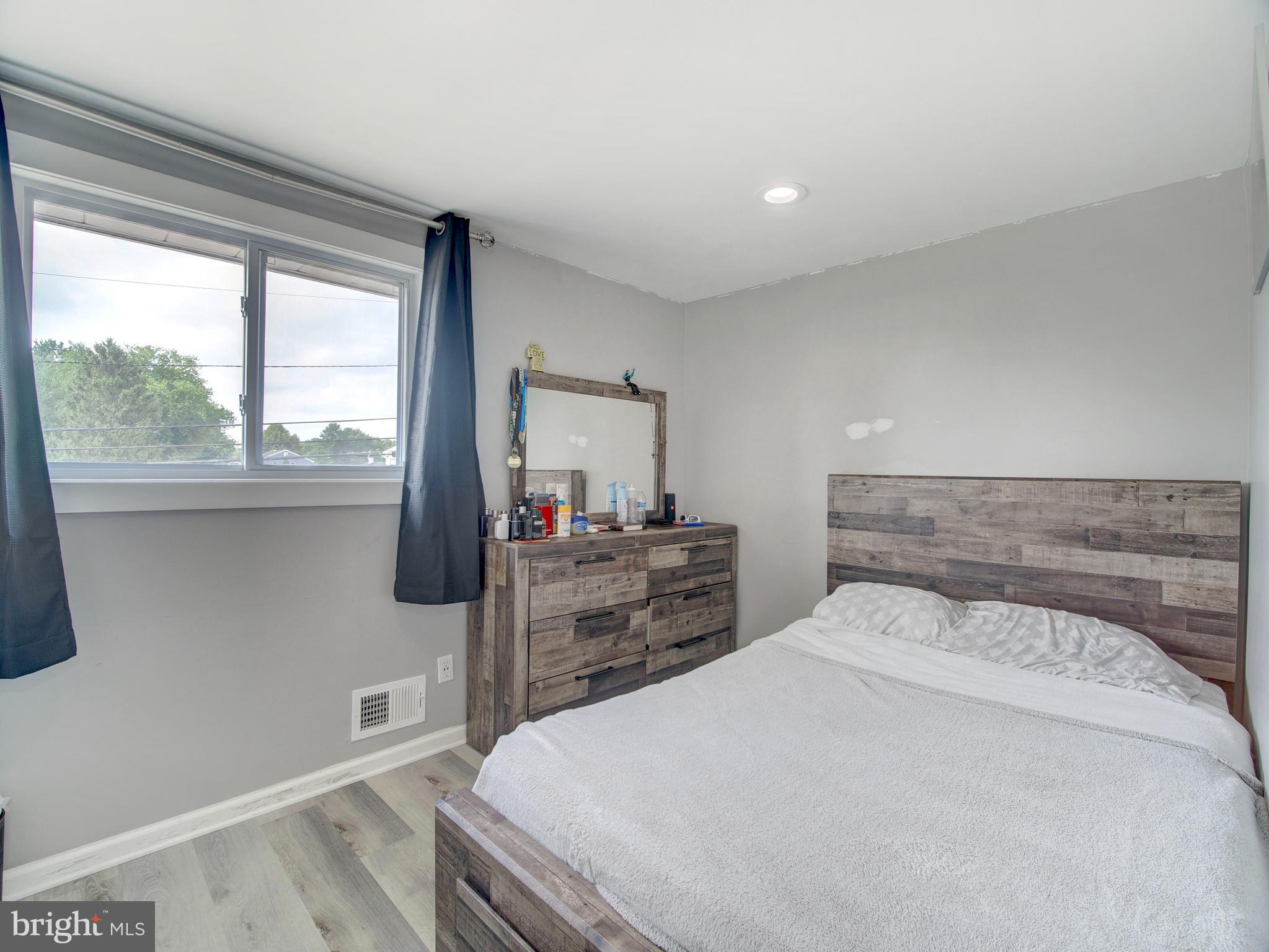 6 Great Oak Rd
