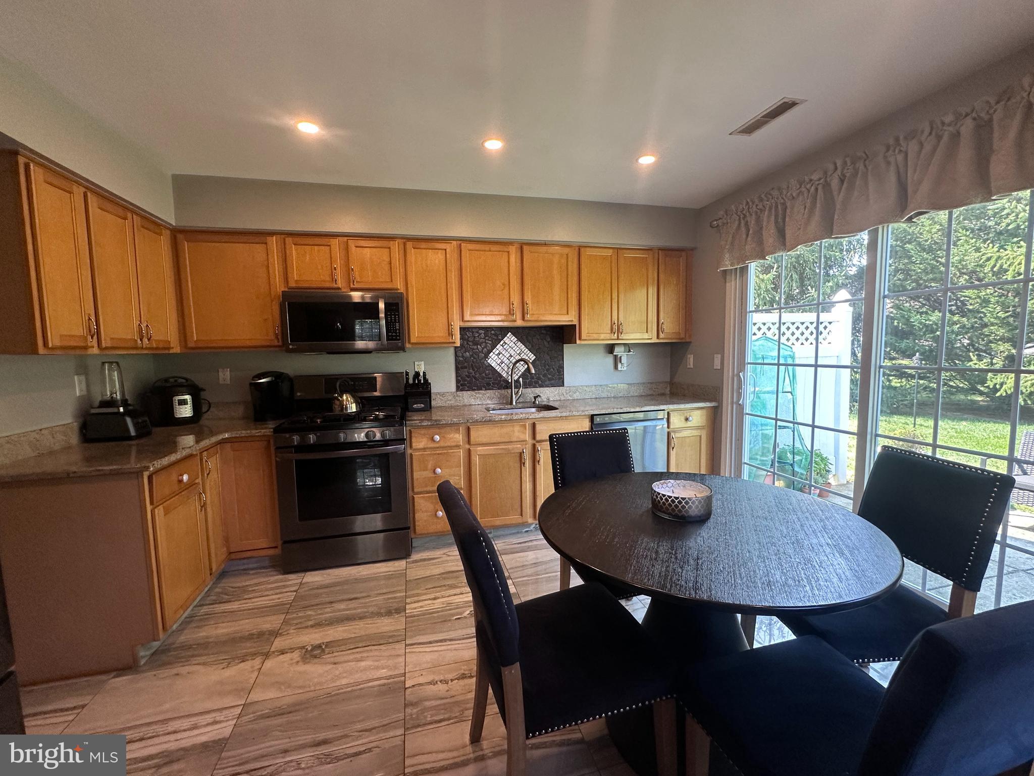 79 Kingston Blvd