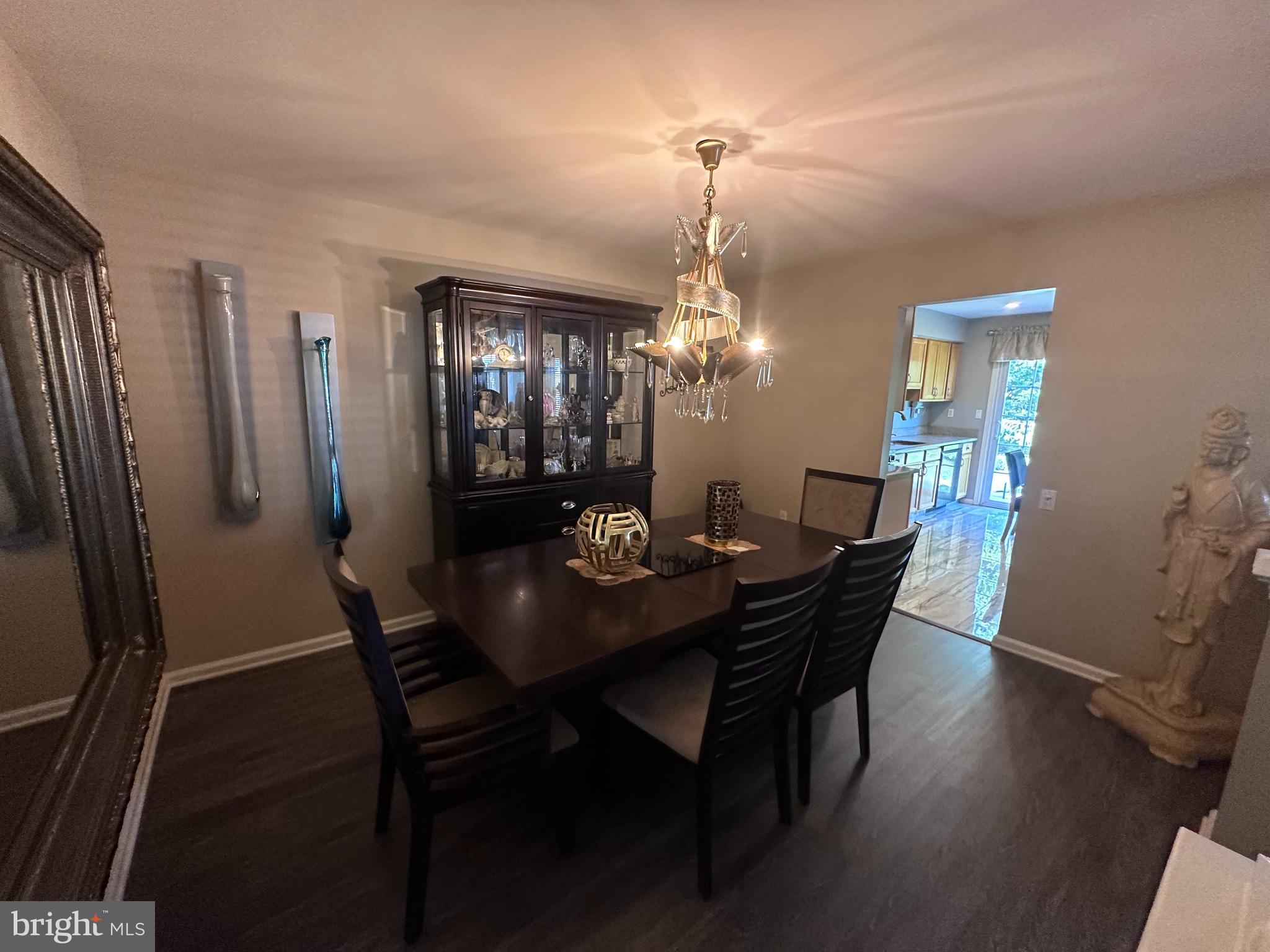 79 Kingston Blvd
