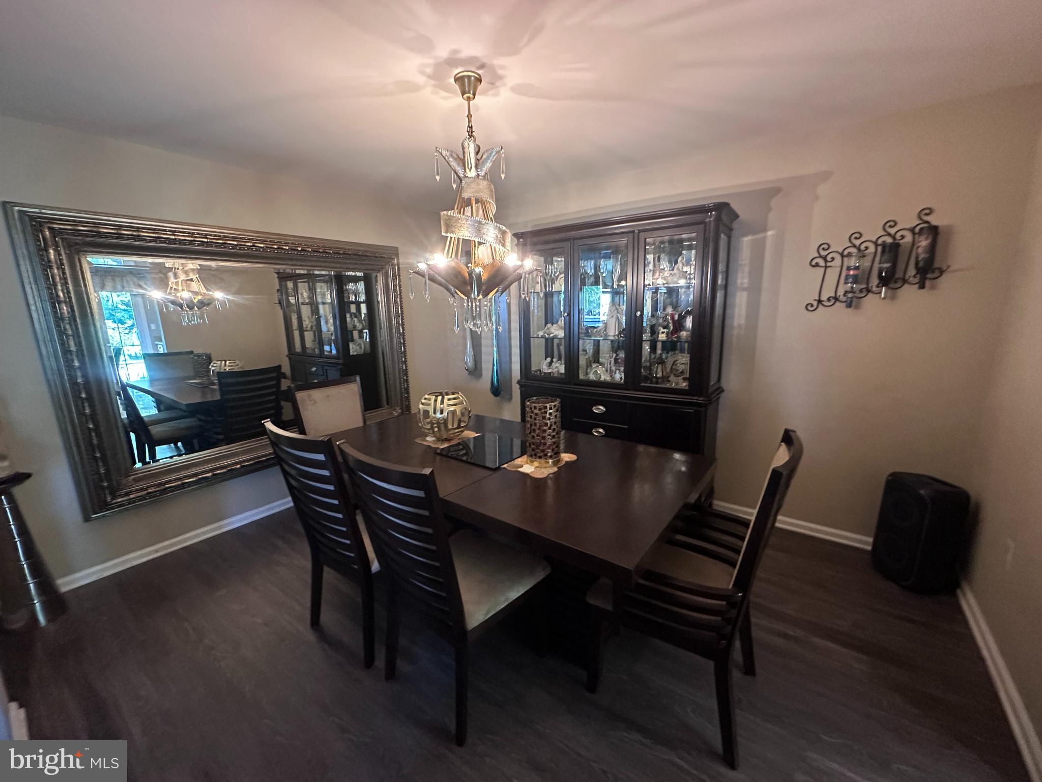 79 Kingston Blvd