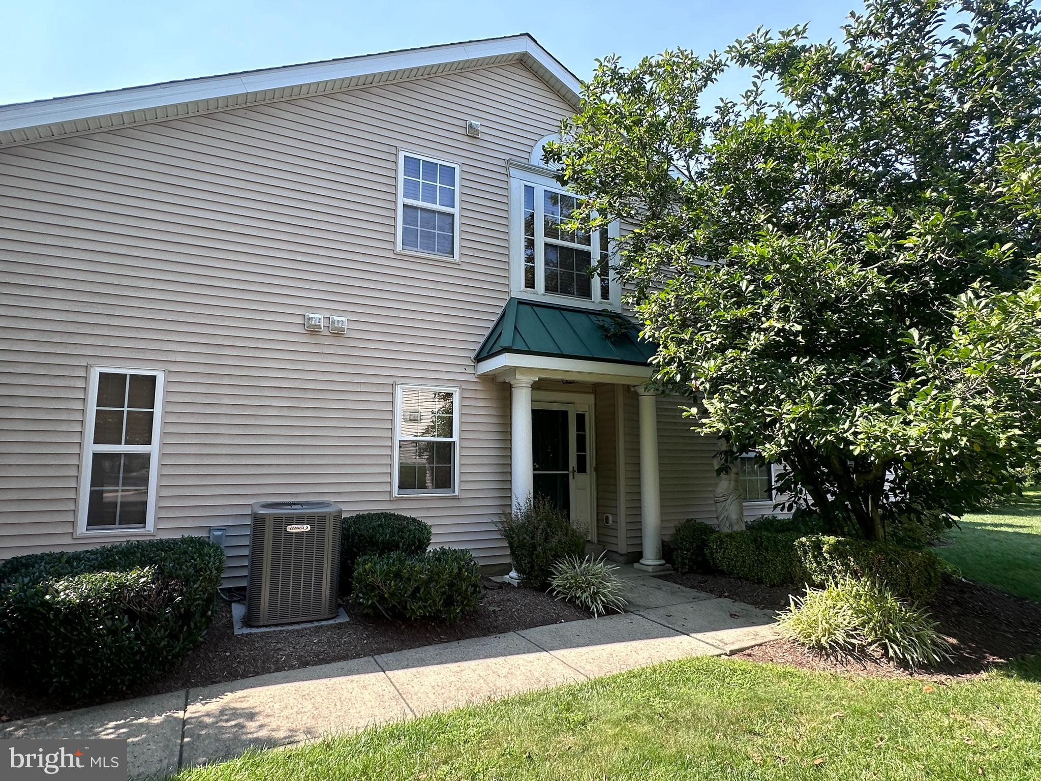 79 Kingston Blvd
