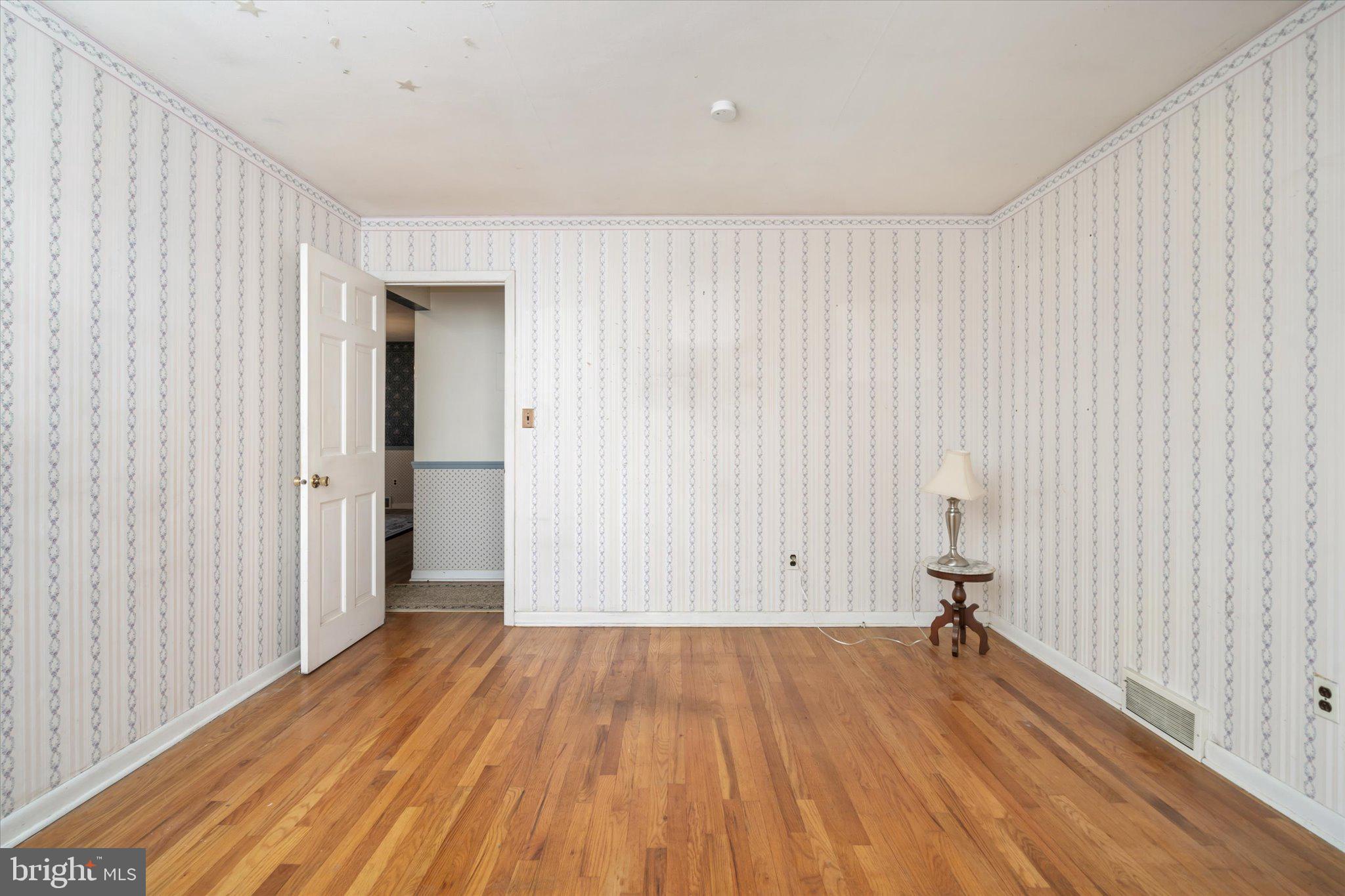 38 Darrah Ln