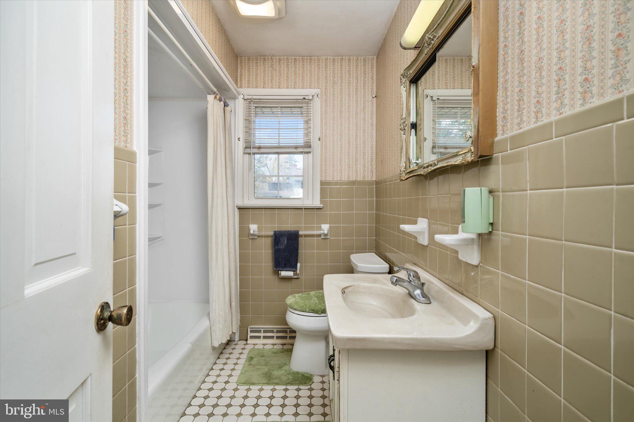 38 Darrah Ln