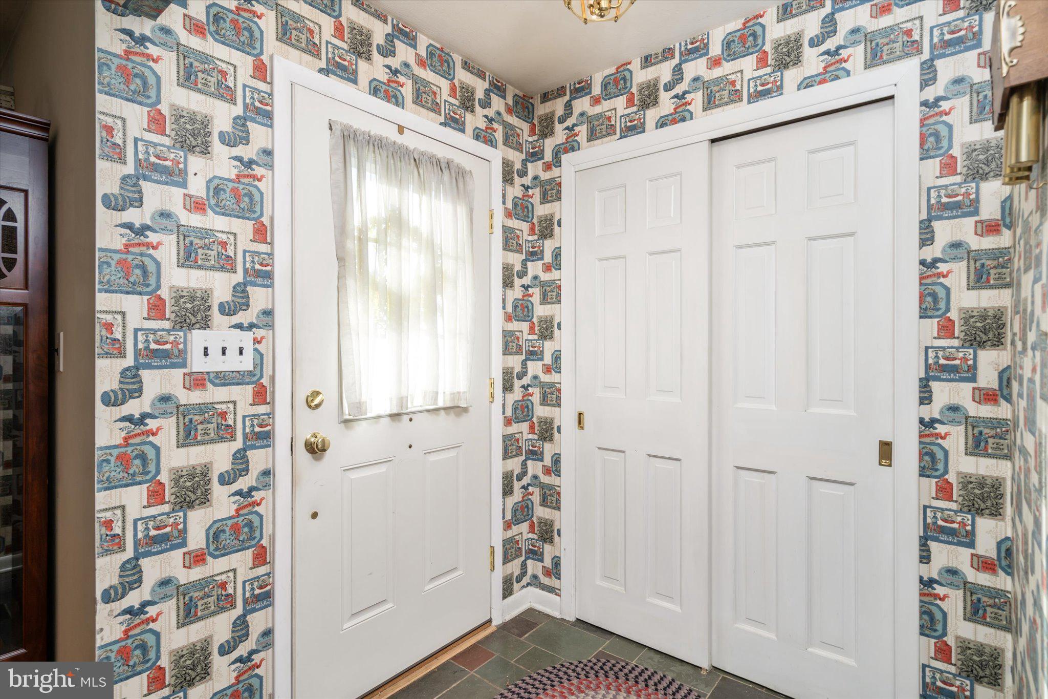 38 Darrah Ln