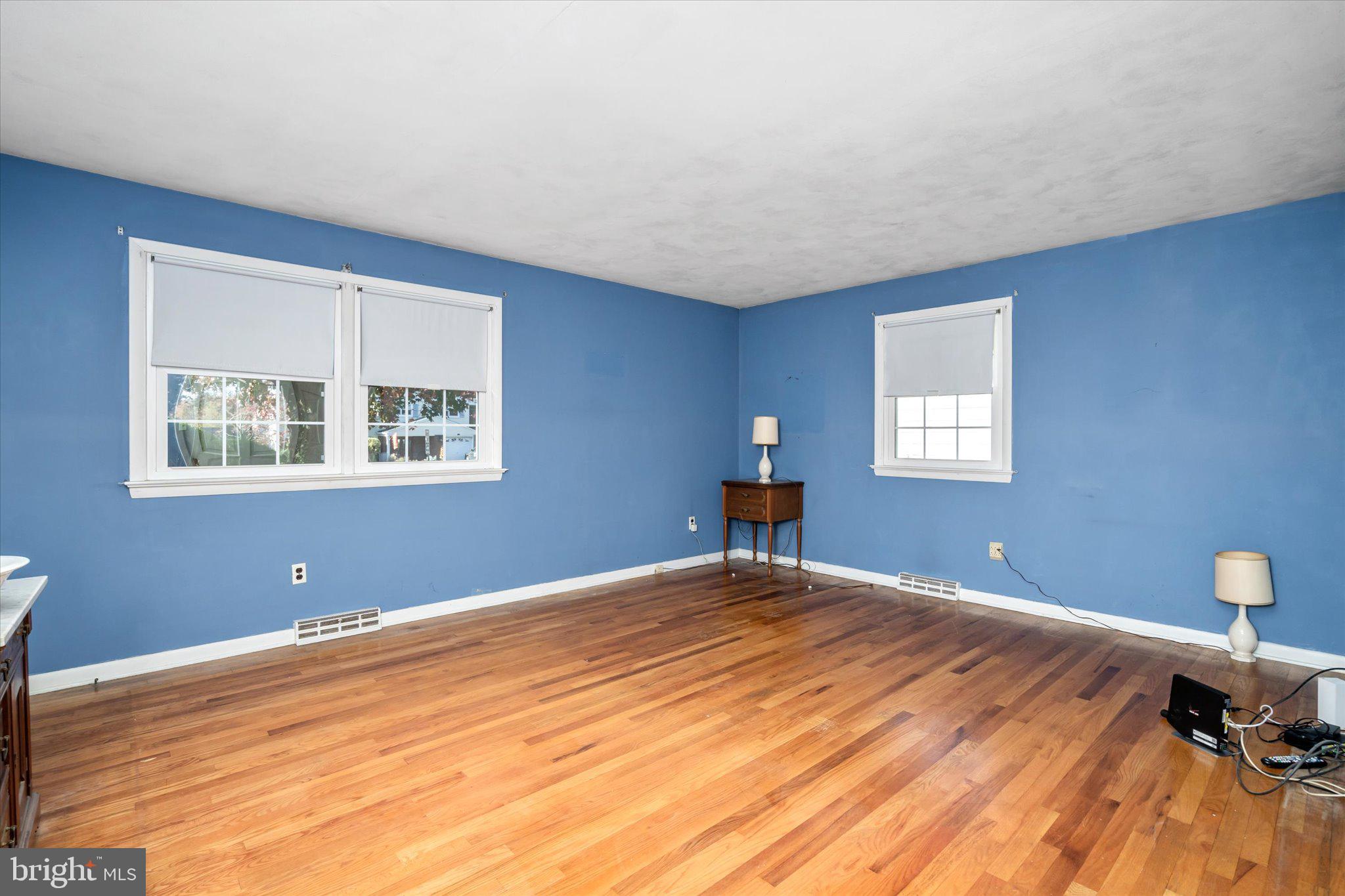 38 Darrah Ln