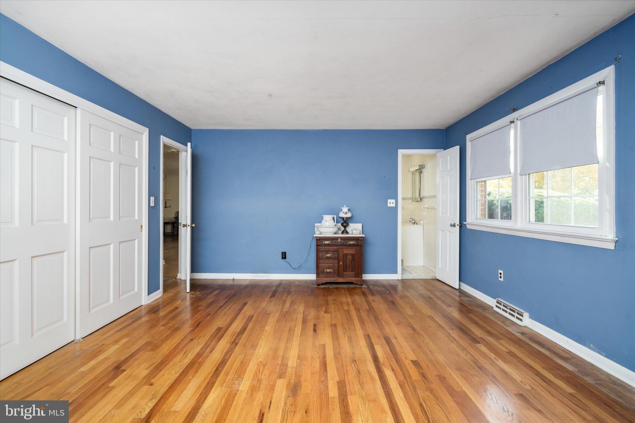 38 Darrah Ln