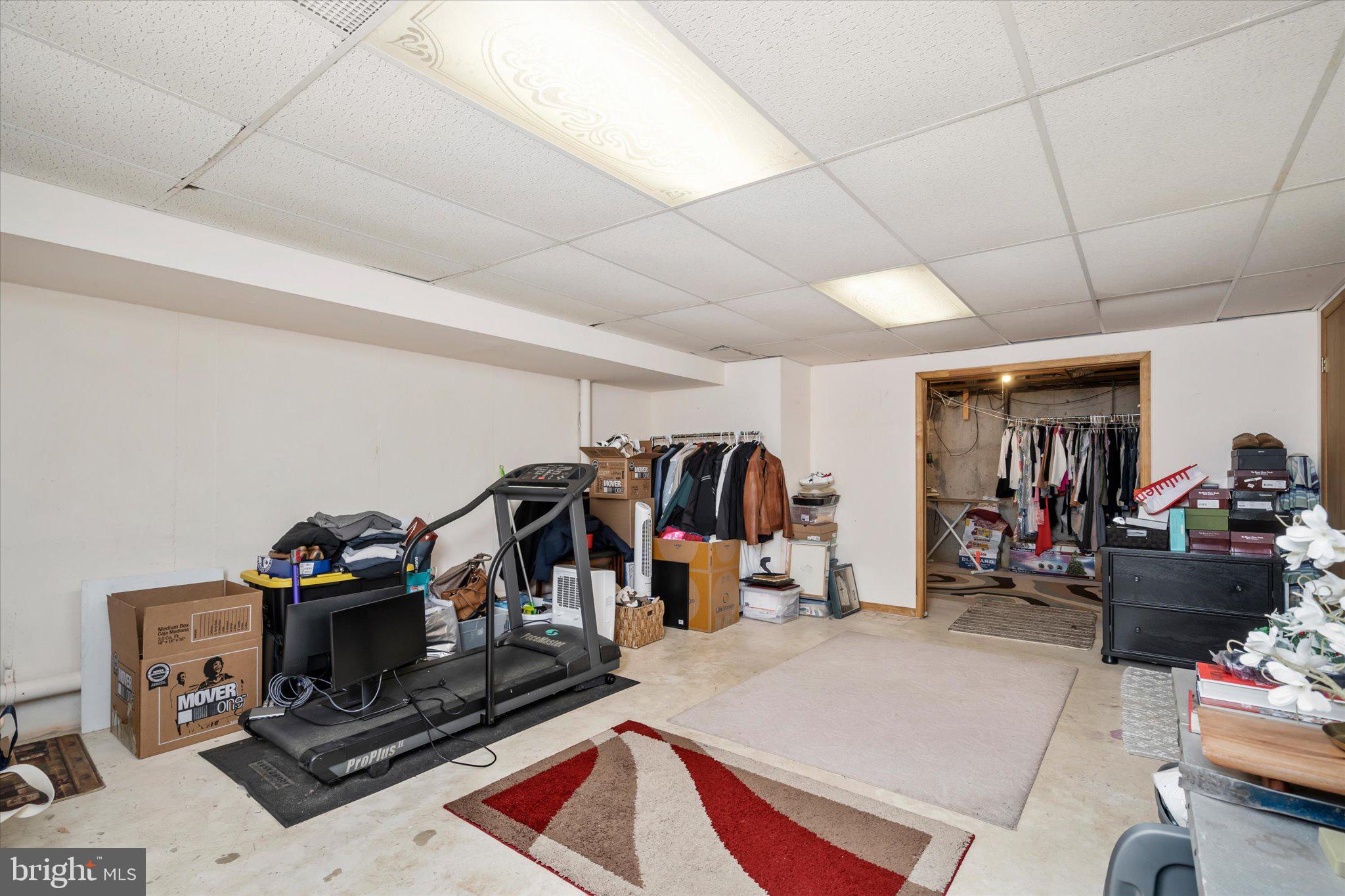 10 Dunmoor Ct S