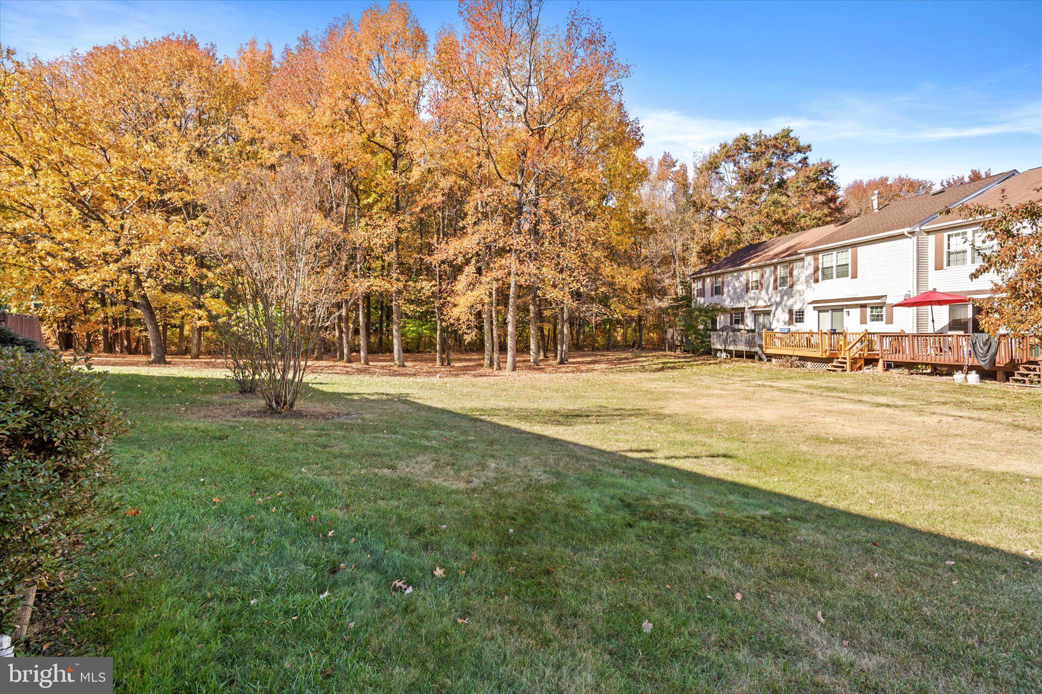 10 Dunmoor Ct S