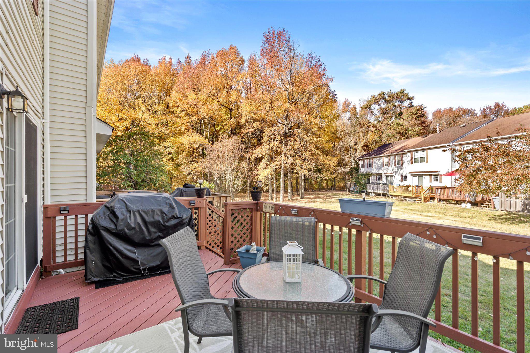 10 Dunmoor Ct S