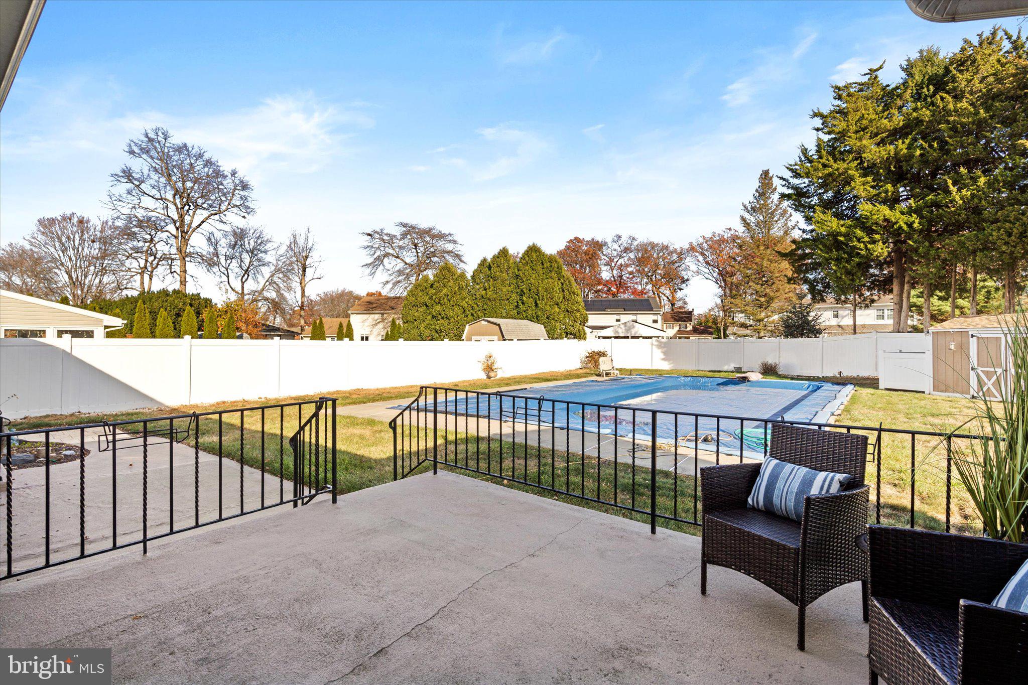 8 Pintinalli Dr