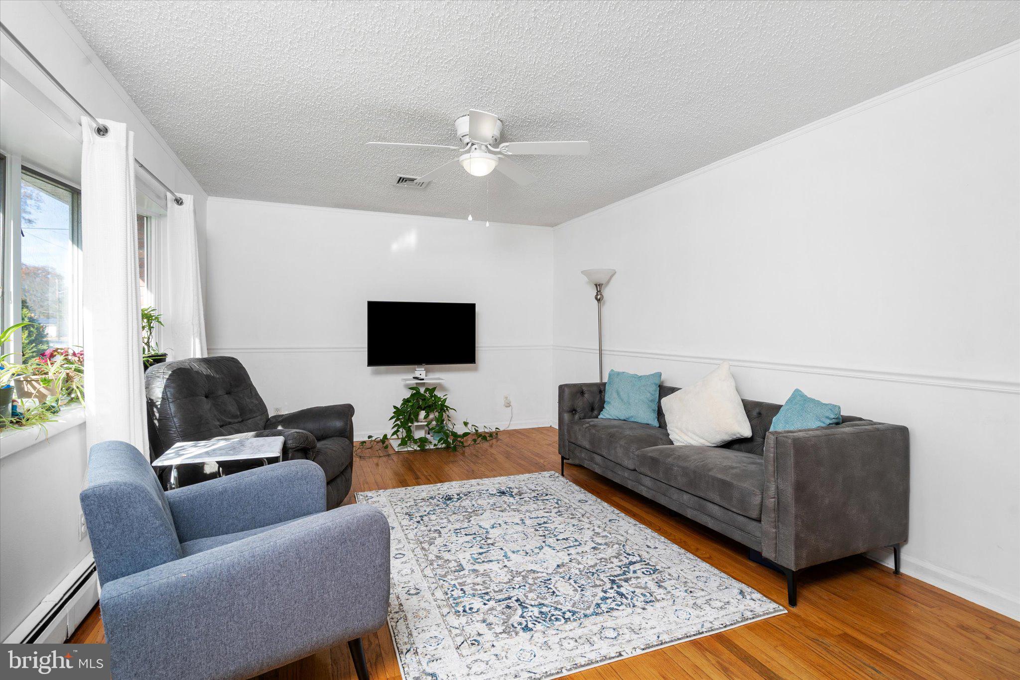 8 Pintinalli Dr