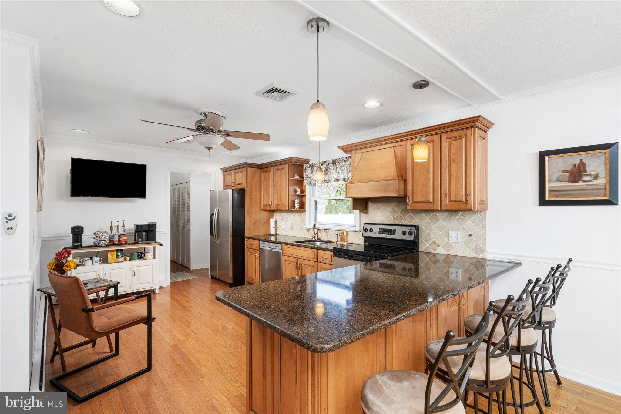 8 Pintinalli Dr