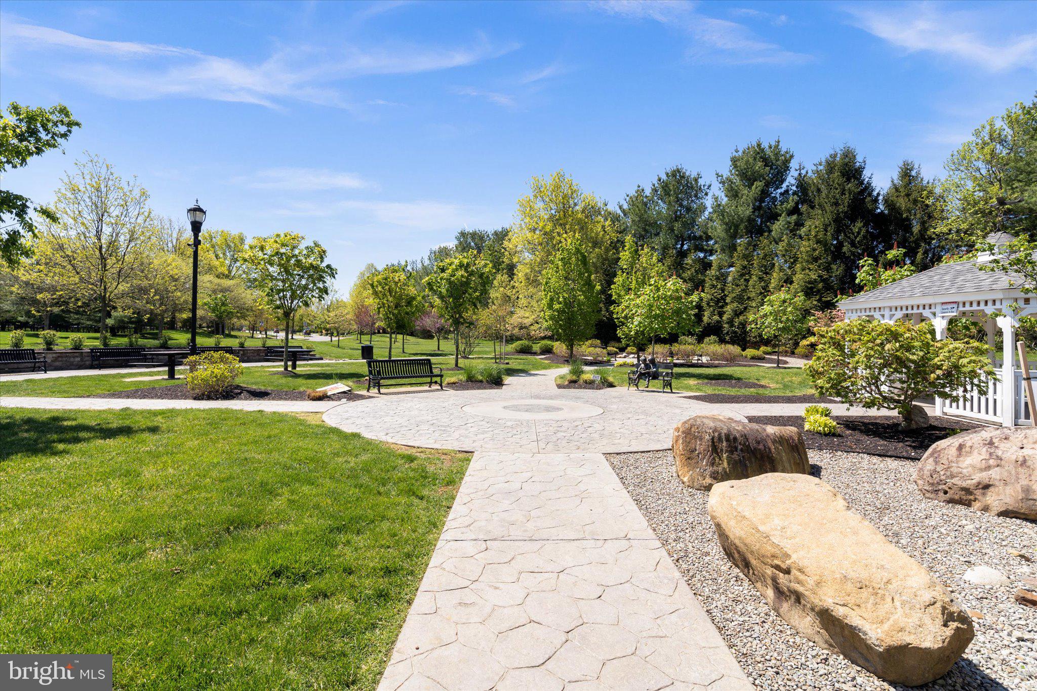 328 Walden Cir