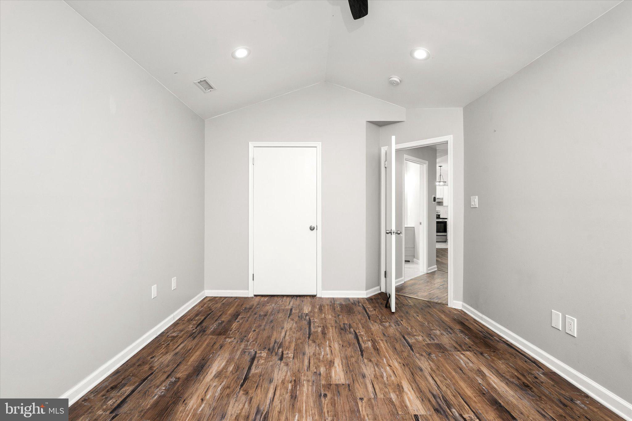 328 Walden Cir