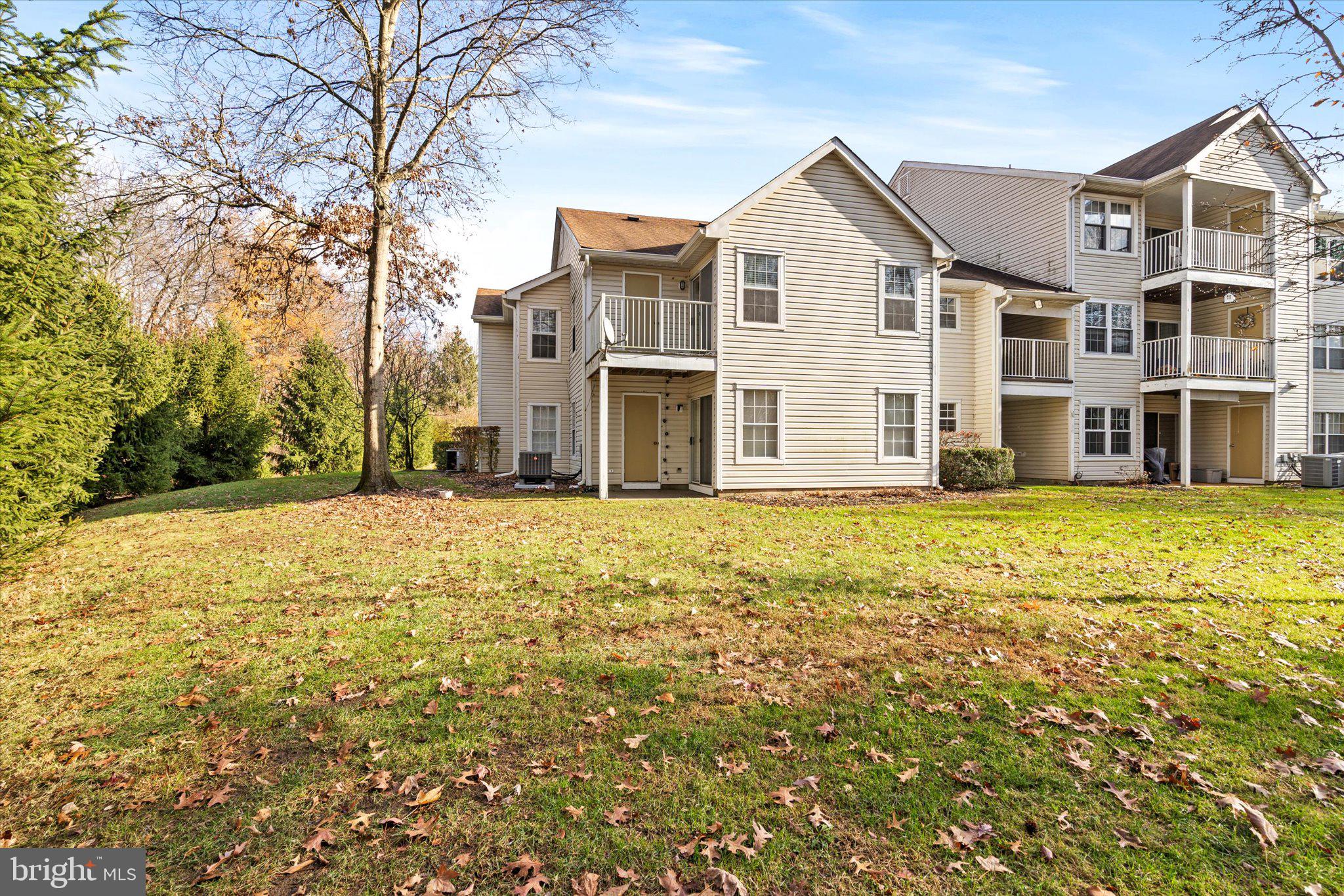 328 Walden Cir