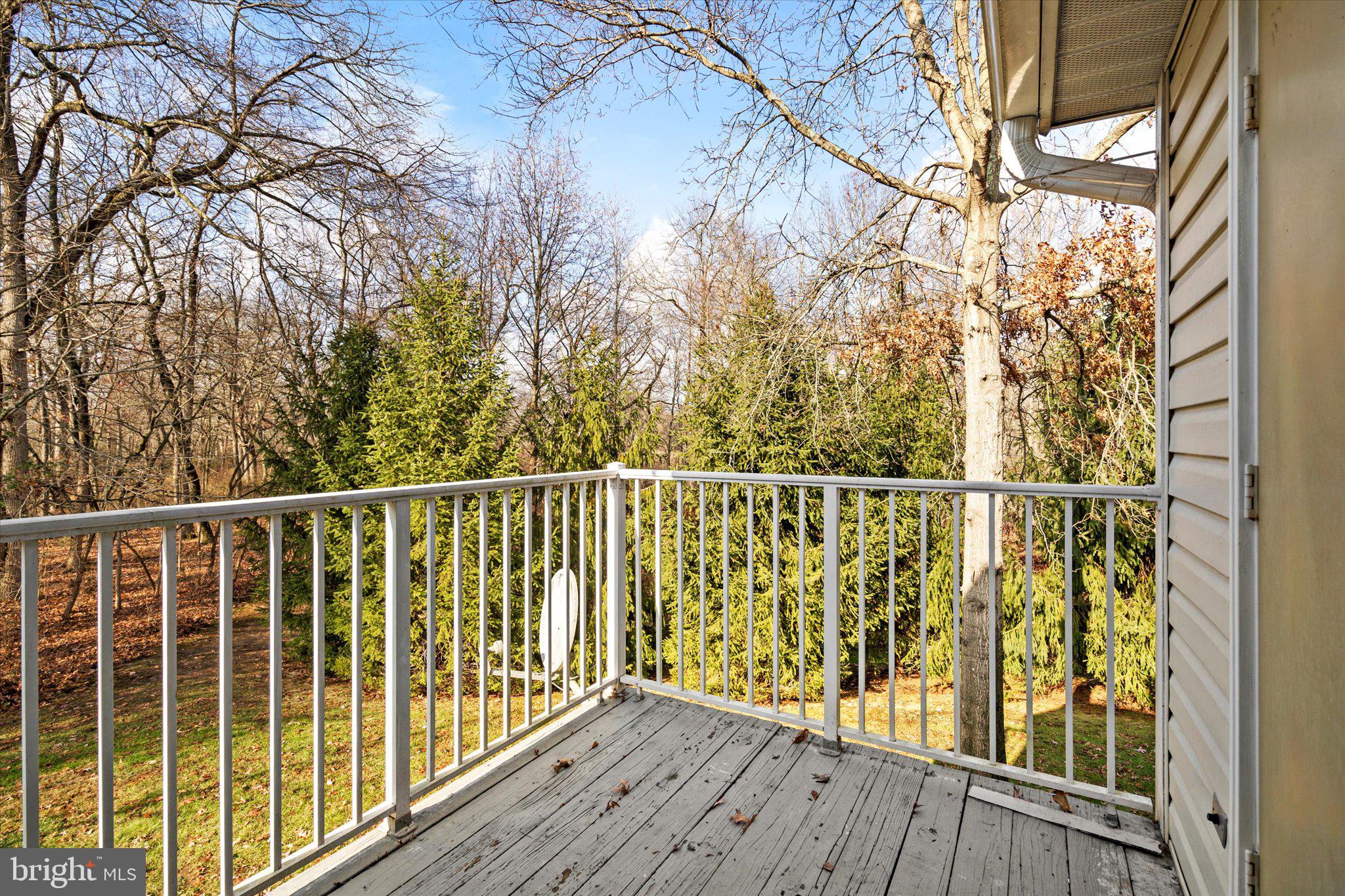 328 Walden Cir
