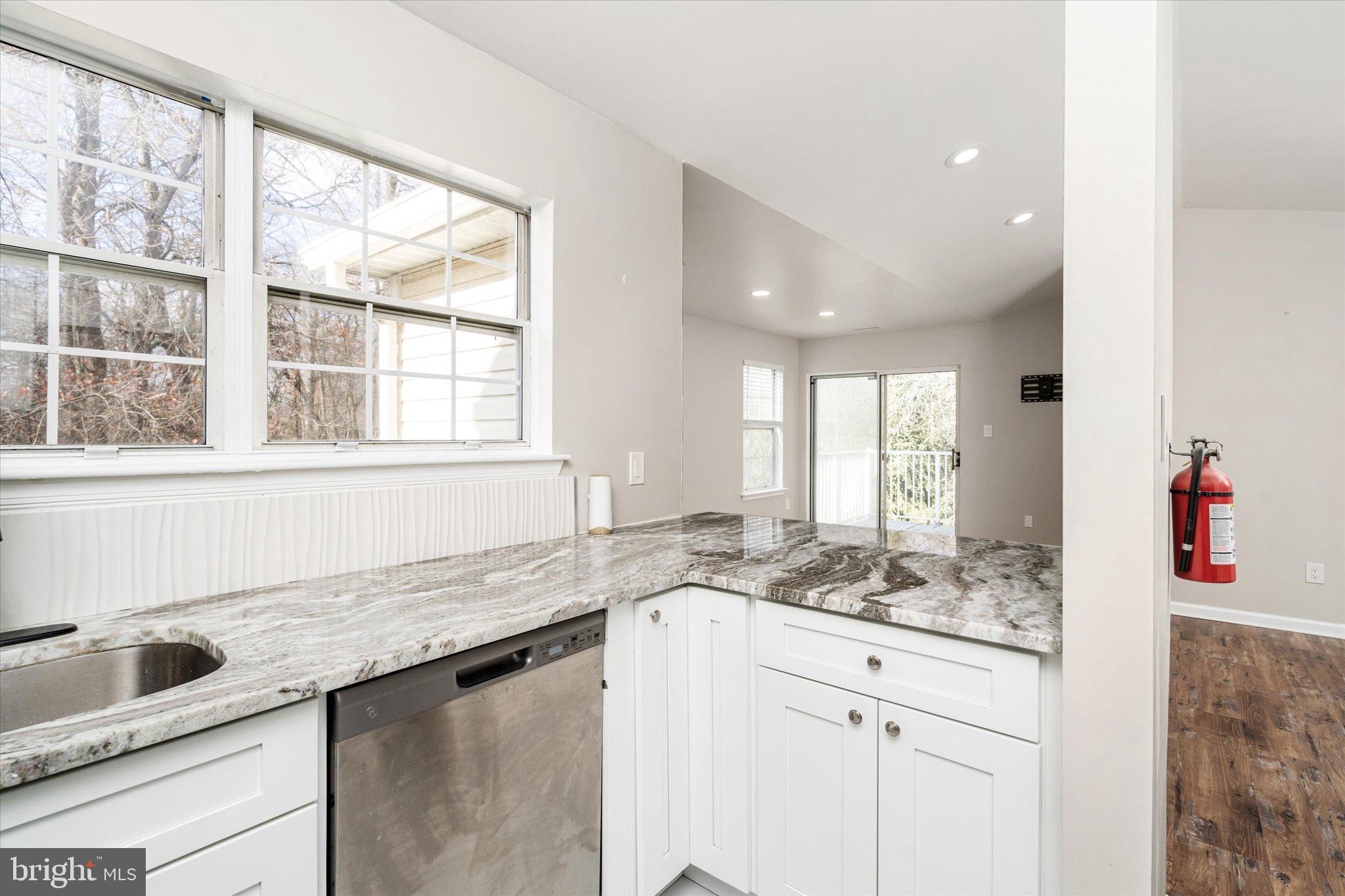 328 Walden Cir