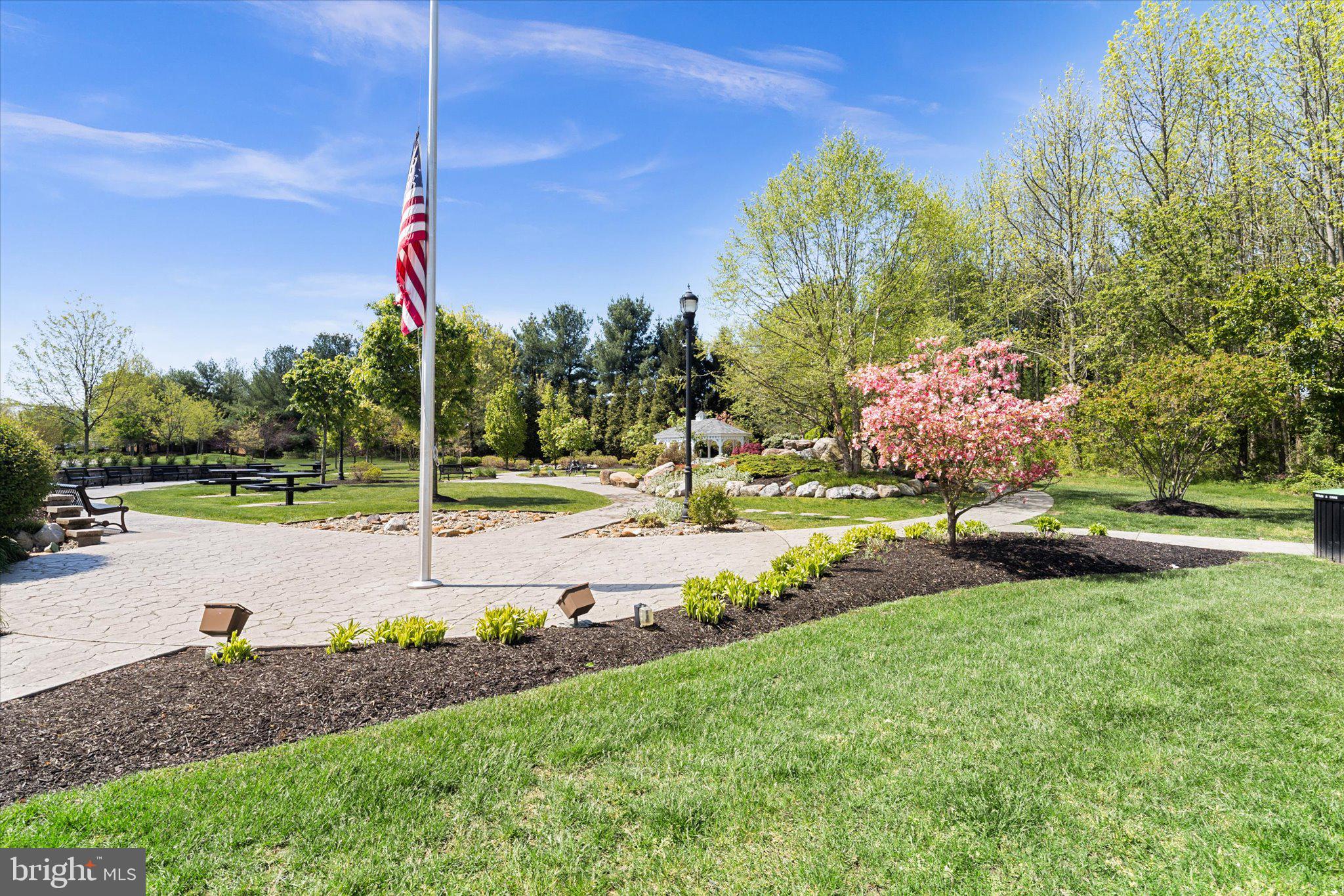 328 Walden Cir