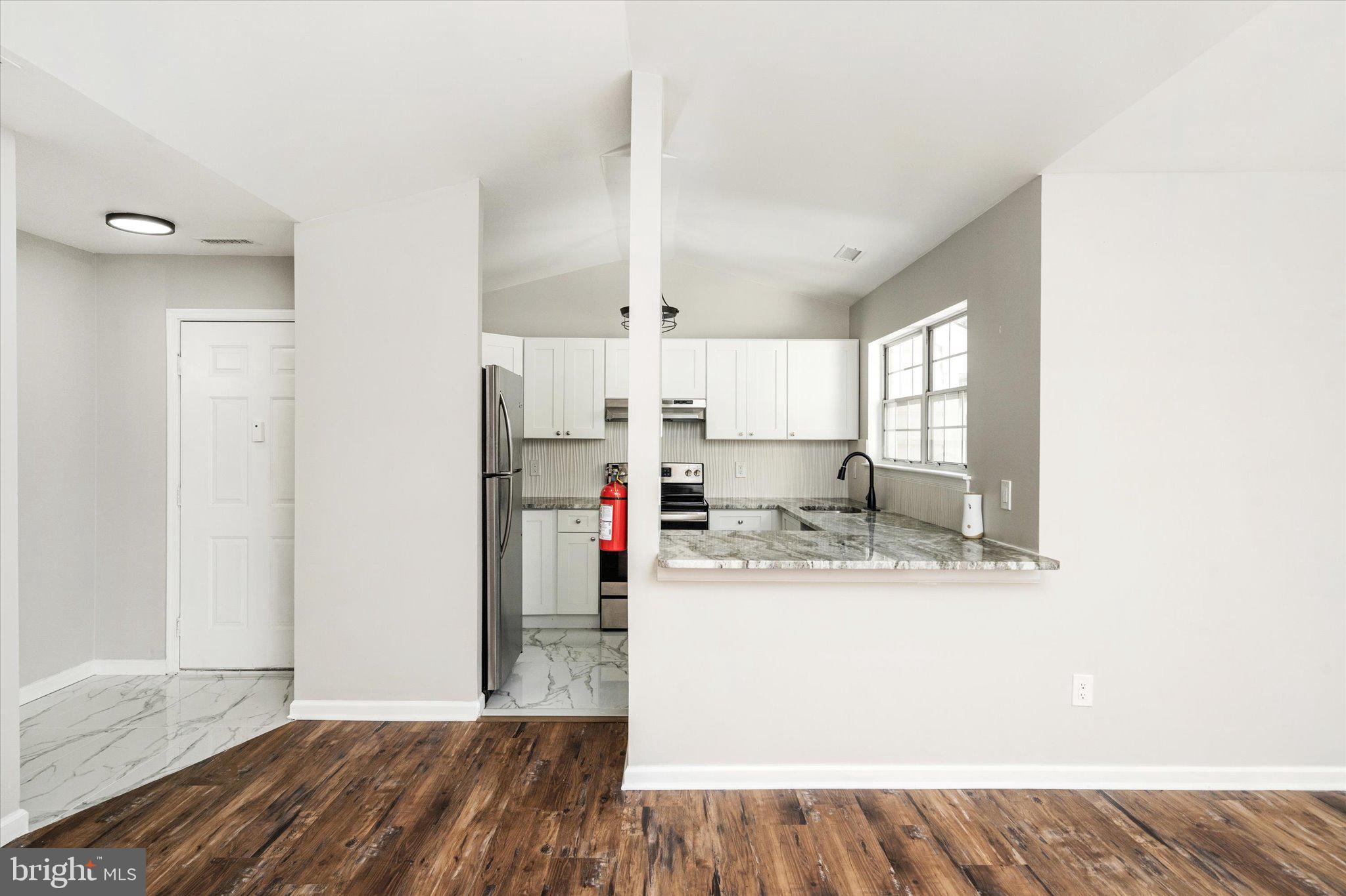 328 Walden Cir