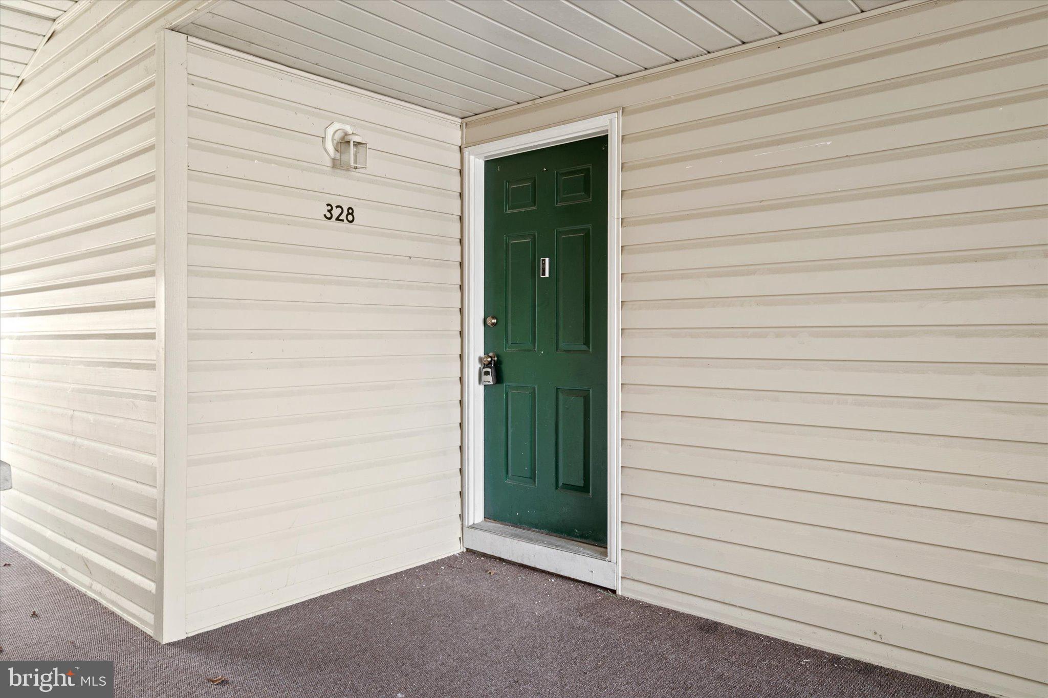 328 Walden Cir