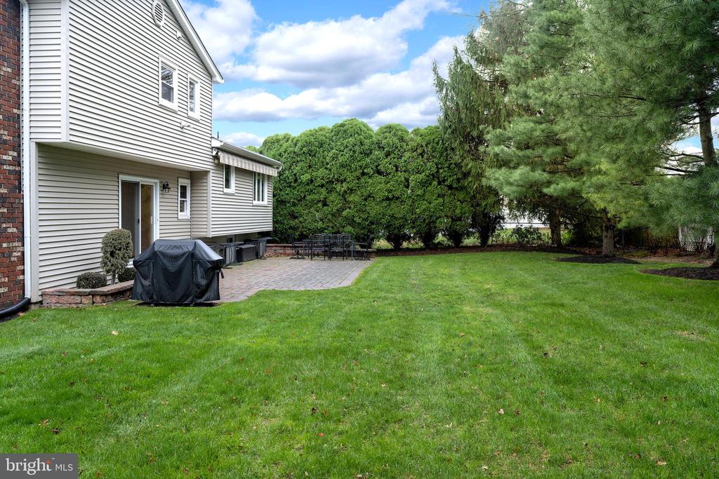 59 Wesleyan Dr