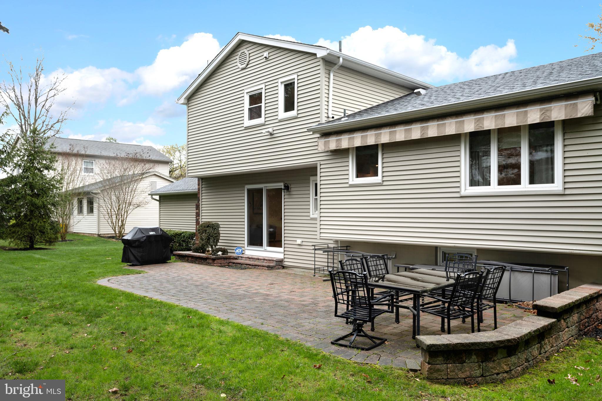 59 Wesleyan Dr