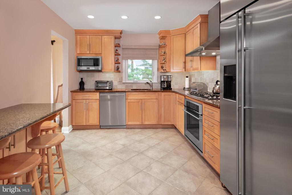 59 Wesleyan Dr